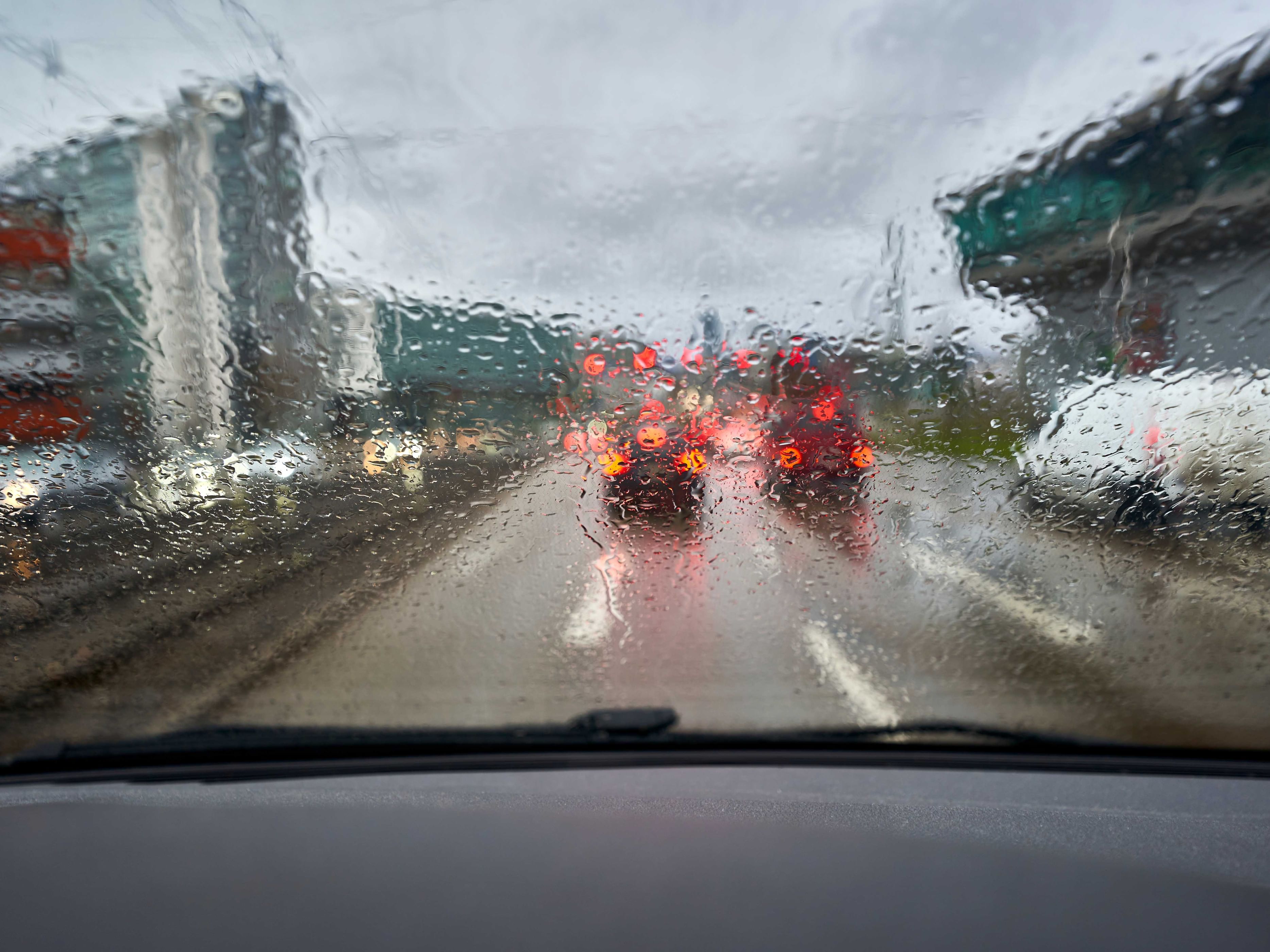 أمطار قياسية على مناطق الدولة و93.3 ملم أعلى كمية مسجلة في المنامة بعجمان