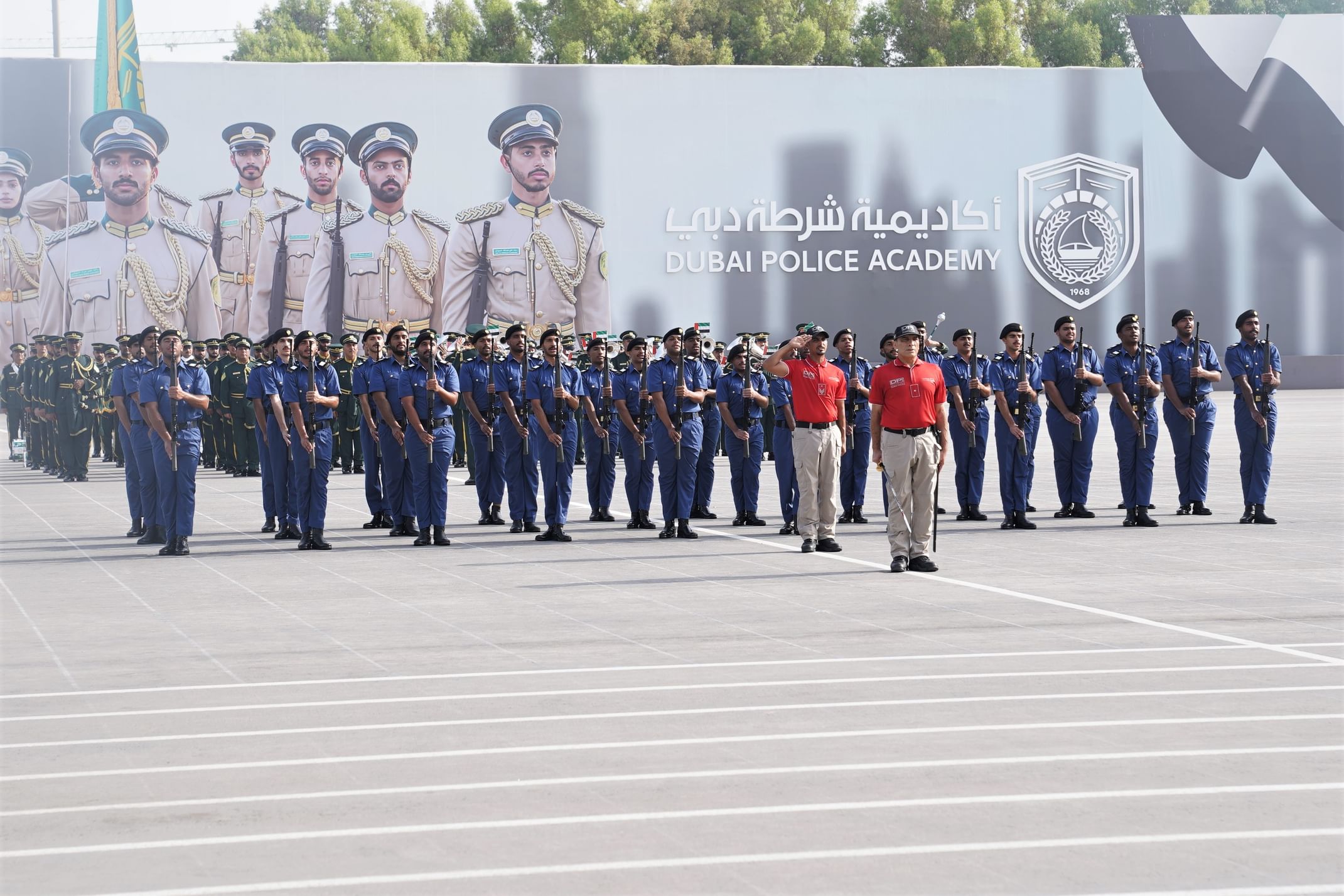 "جمارك دبي" ..  تخريج الدفعة الأولى من منتسبي الدورة الأمنية التنشيطية