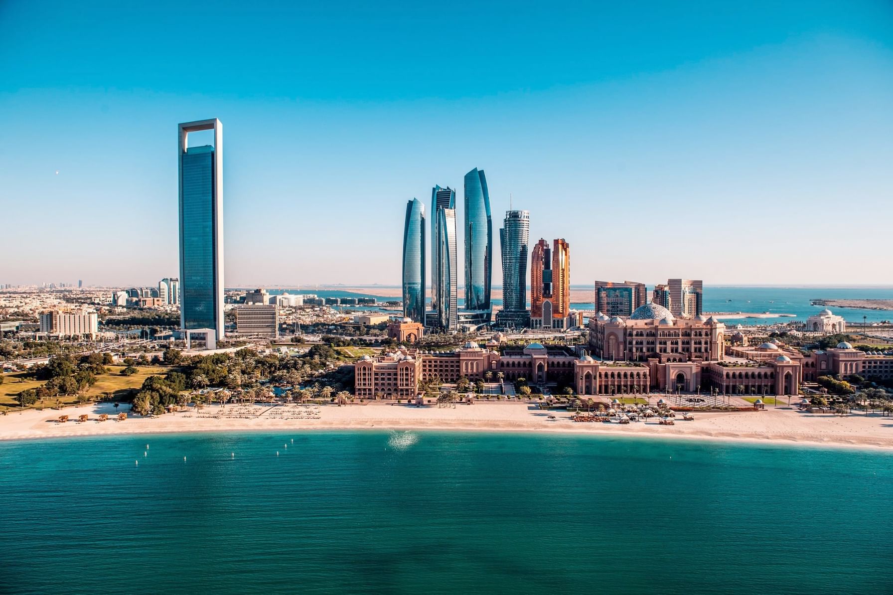 الإمارات / صيف مميز وسياحة راقية وسط أجواء الأمن والأمان