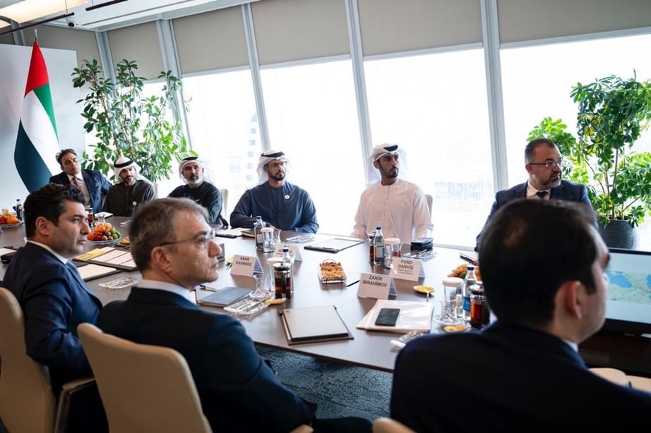 "العالمية القابضة" توسع آفاق التعاون مع أذربيجان عبر قطاعات حيوية متعددة