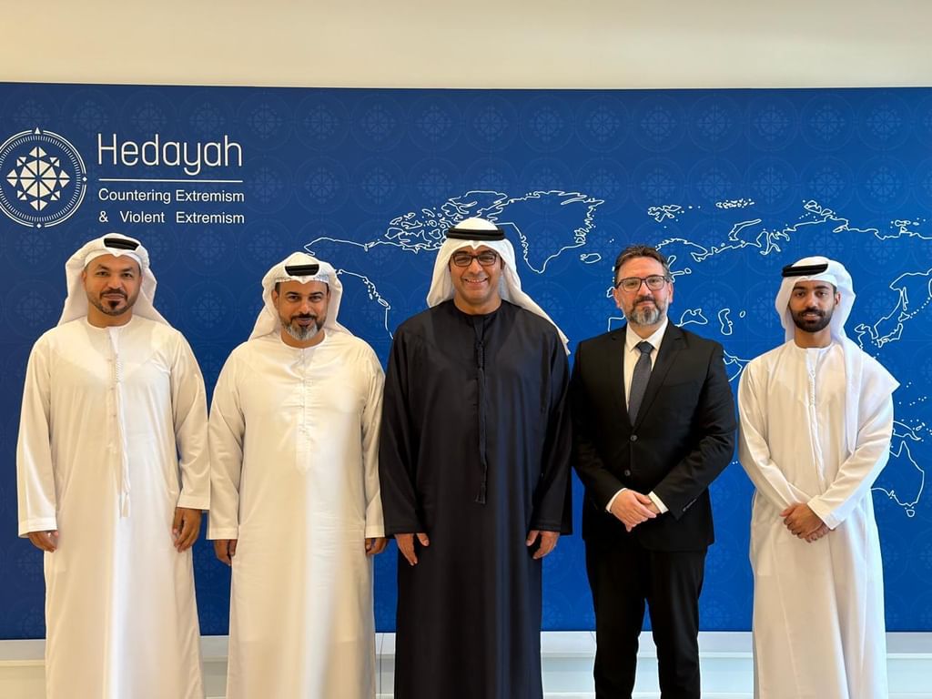 مركزا "هداية "و"باحثي الإمارات" يناقشان سبل دعم الإنتاج العلمي ومكافحة التطرف