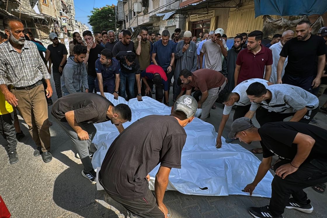 25 شهيدا فلسطينيا قرب مركز توزيع مساعدات شمال رفح