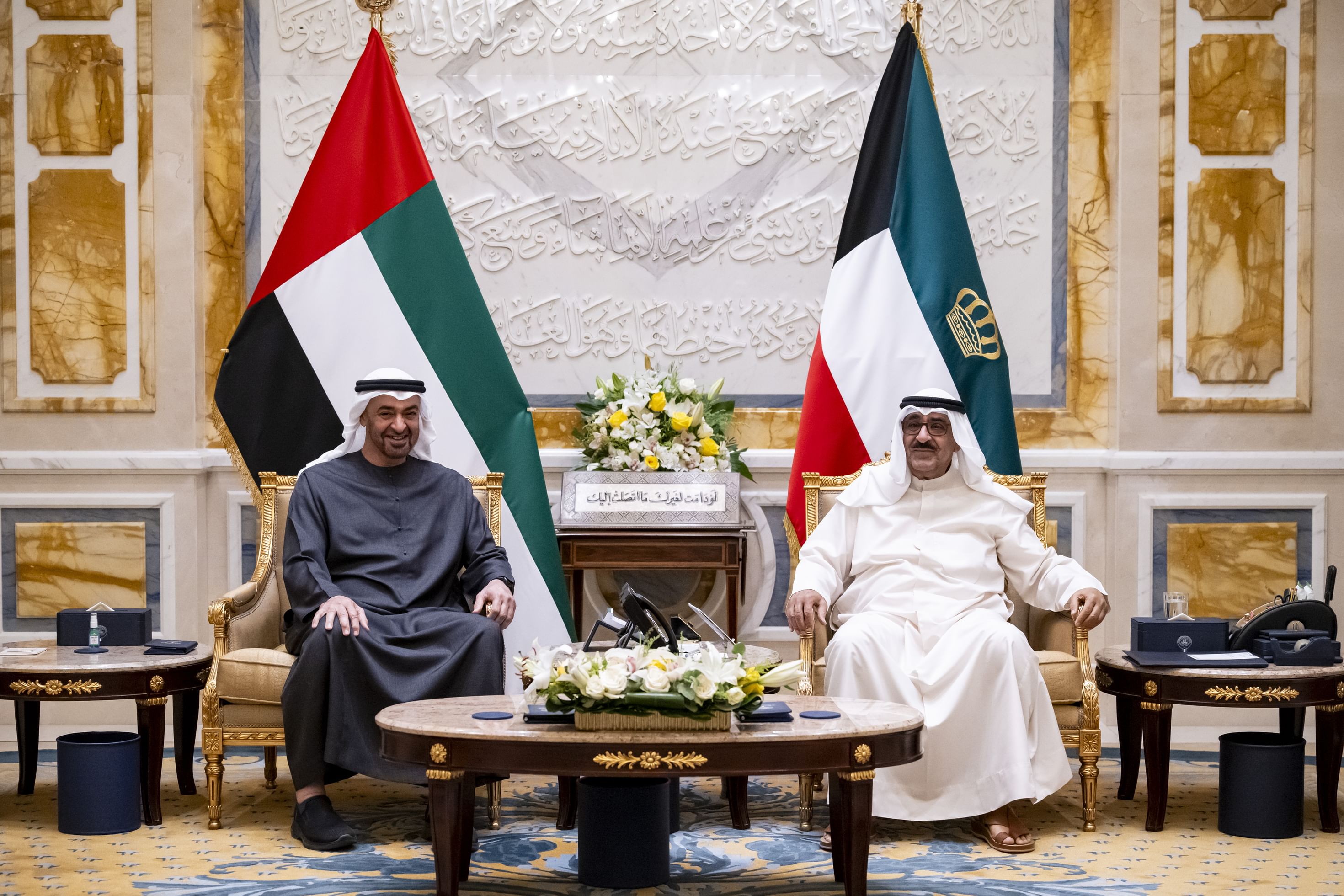 خلال زيارة أخوية .. رئيس الدولة وأمير الكويت يبحثان تعزيز علاقات التعاون بين البلدين