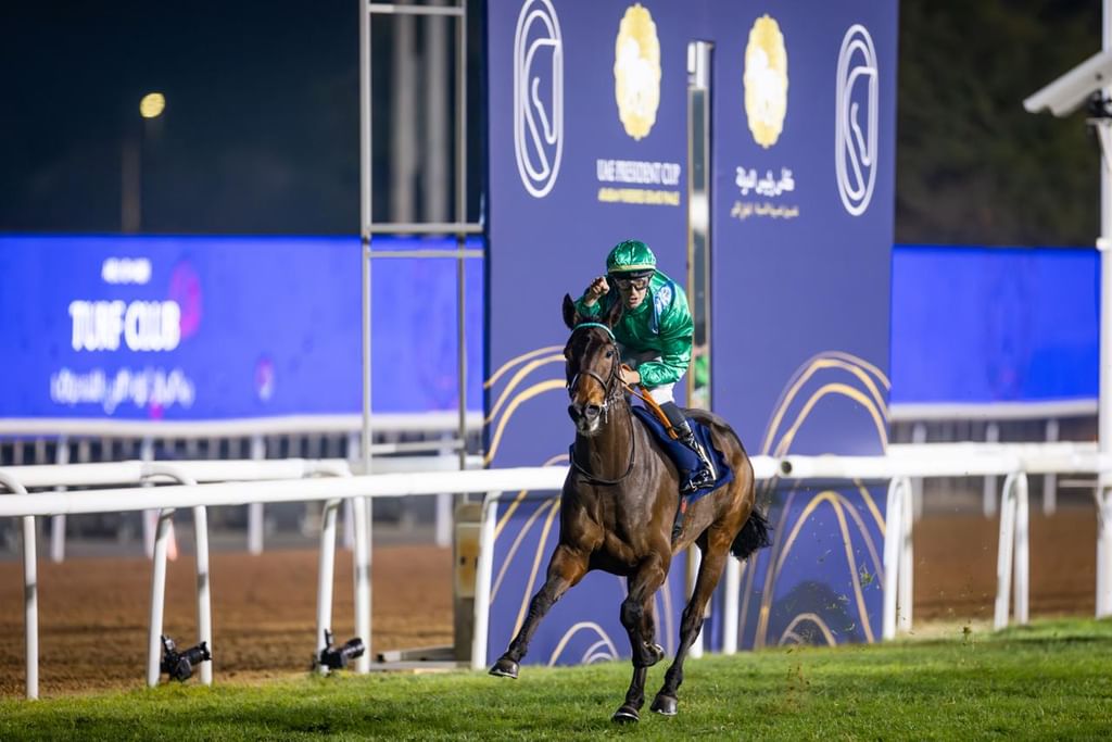 "الشاهين" يتوج بلقب كأس رئيس الدولة للخيول العربية
