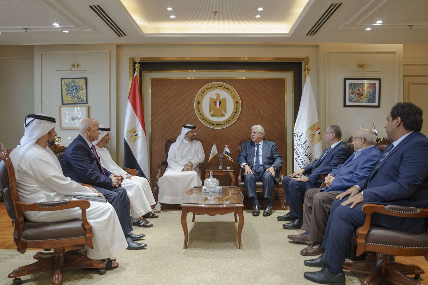سلطان بن أحمد القاسمي يلتقي وزير التعليم العالي والبحث العلمي المصري