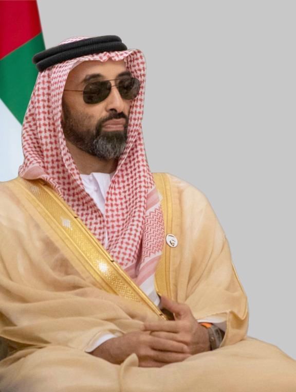 طحنون بن زايد يترأس اجتماع مجلس إدارة "القابضة -ADQ"