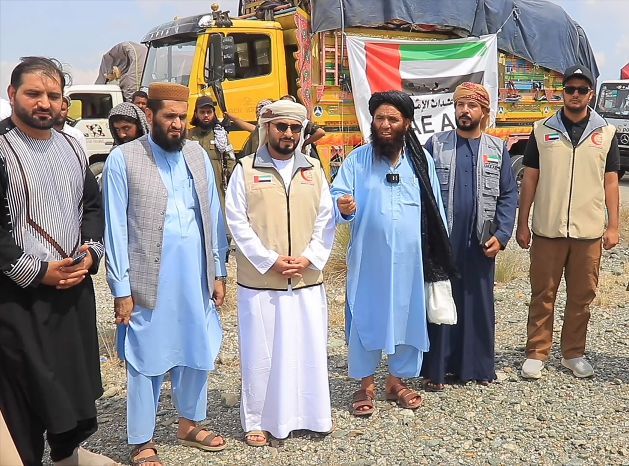 الشعب الأفغاني يشكر الإمارات على جهودها الإغاثية للتخفيف من آثار الزلزال
