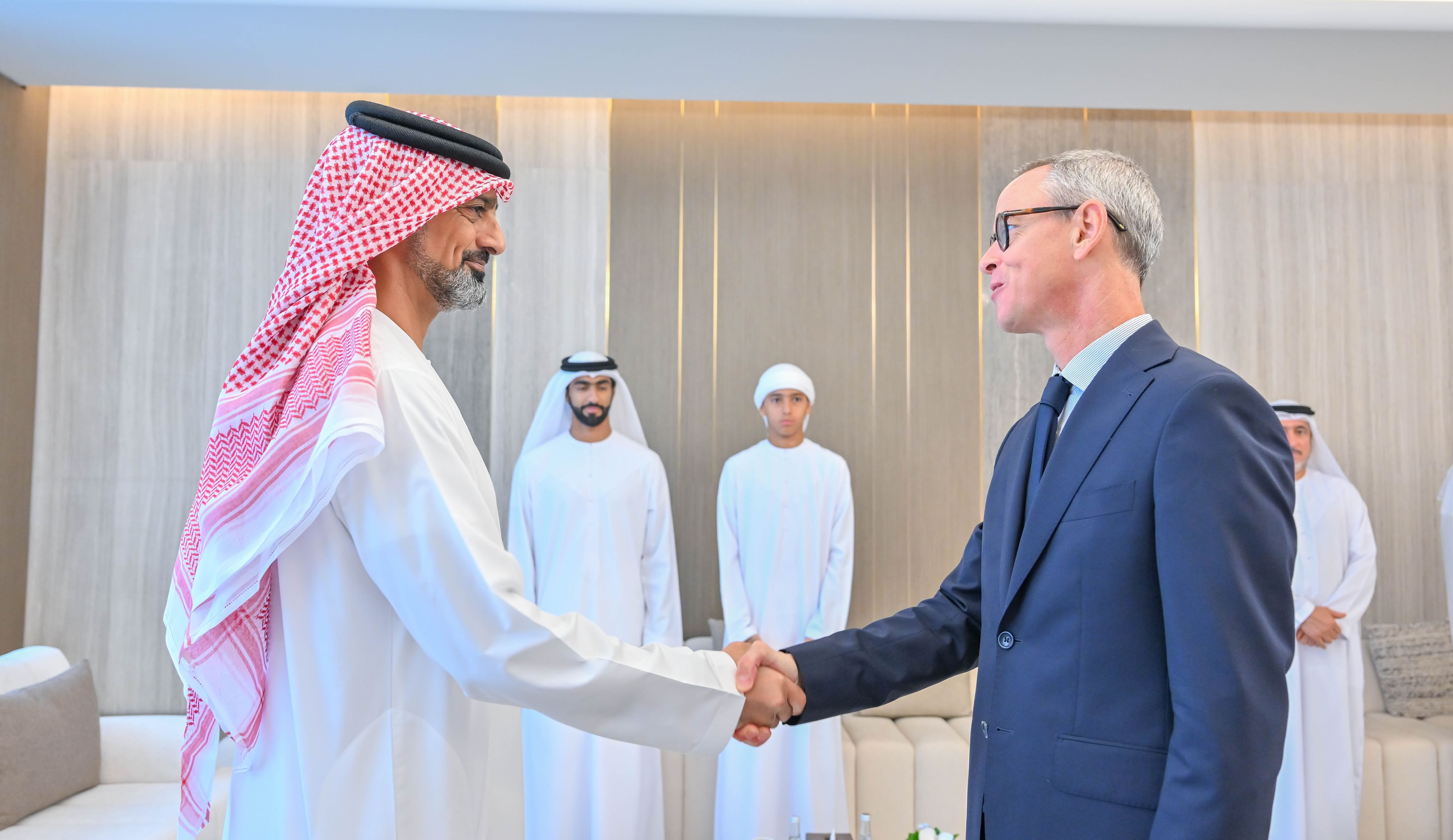 عمار بن حميد يستقبل القنصل العام الفرنسي