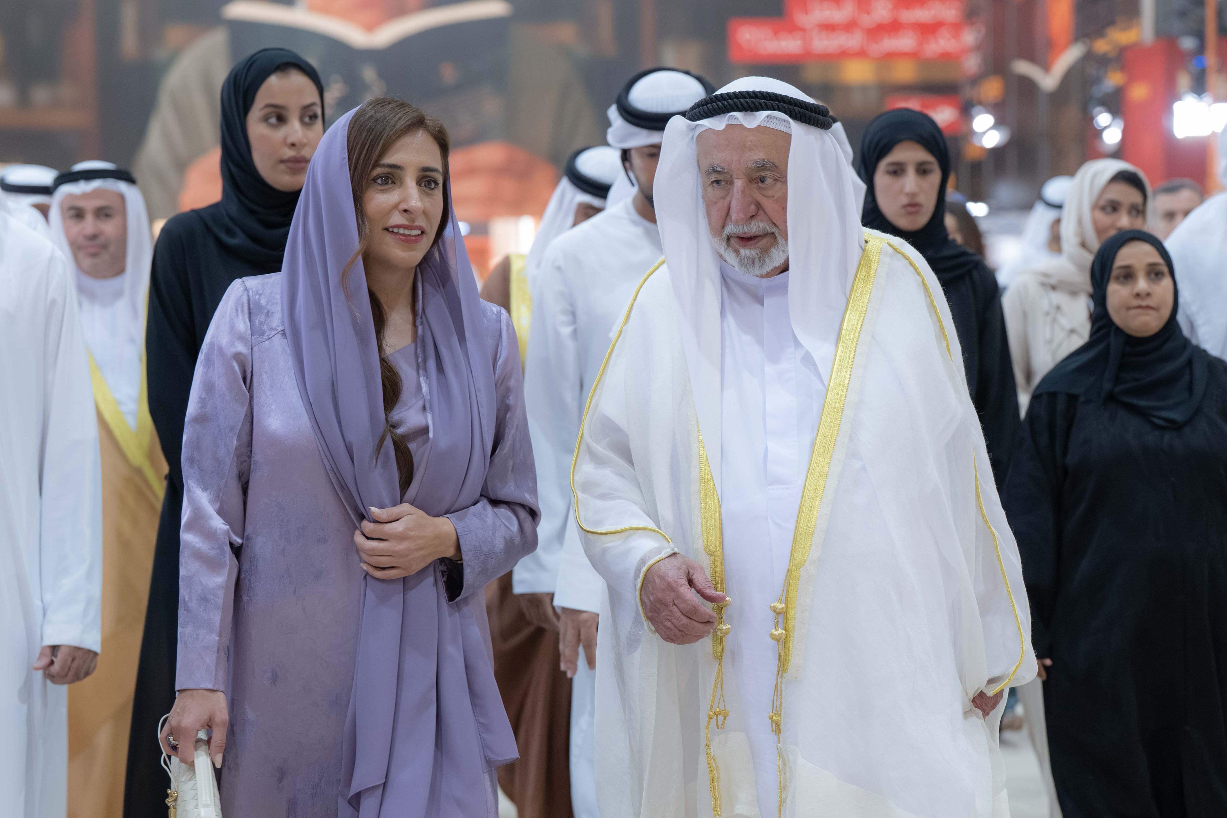 حاكم الشارقة يوجّه بتخصيص 4.5 مليون درهم لتزويد مكتبات الإمارة بأحدث إصدارات دور النشر المشاركة في "الشارقة للكتاب 2025"