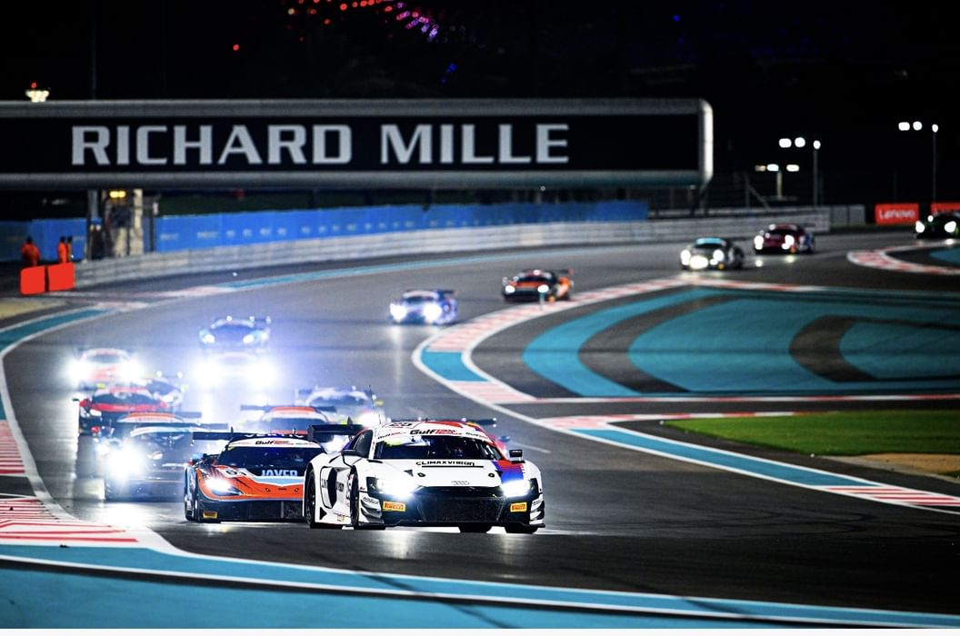 نخبة سائقي التحمل العالميين يشاركون في سباق الخليج بحلبة مرسى ياس