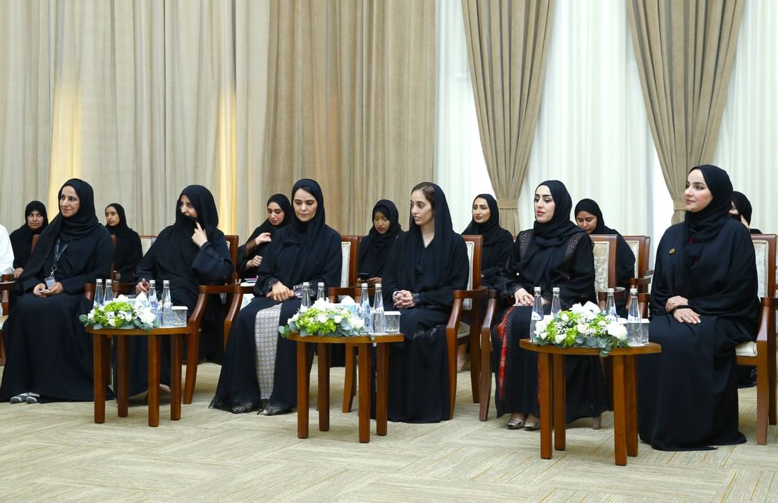 موزة بنت خليفة تطلع على برامج ومبادرات "التنمية الأسرية" في مركز أبوظبي
