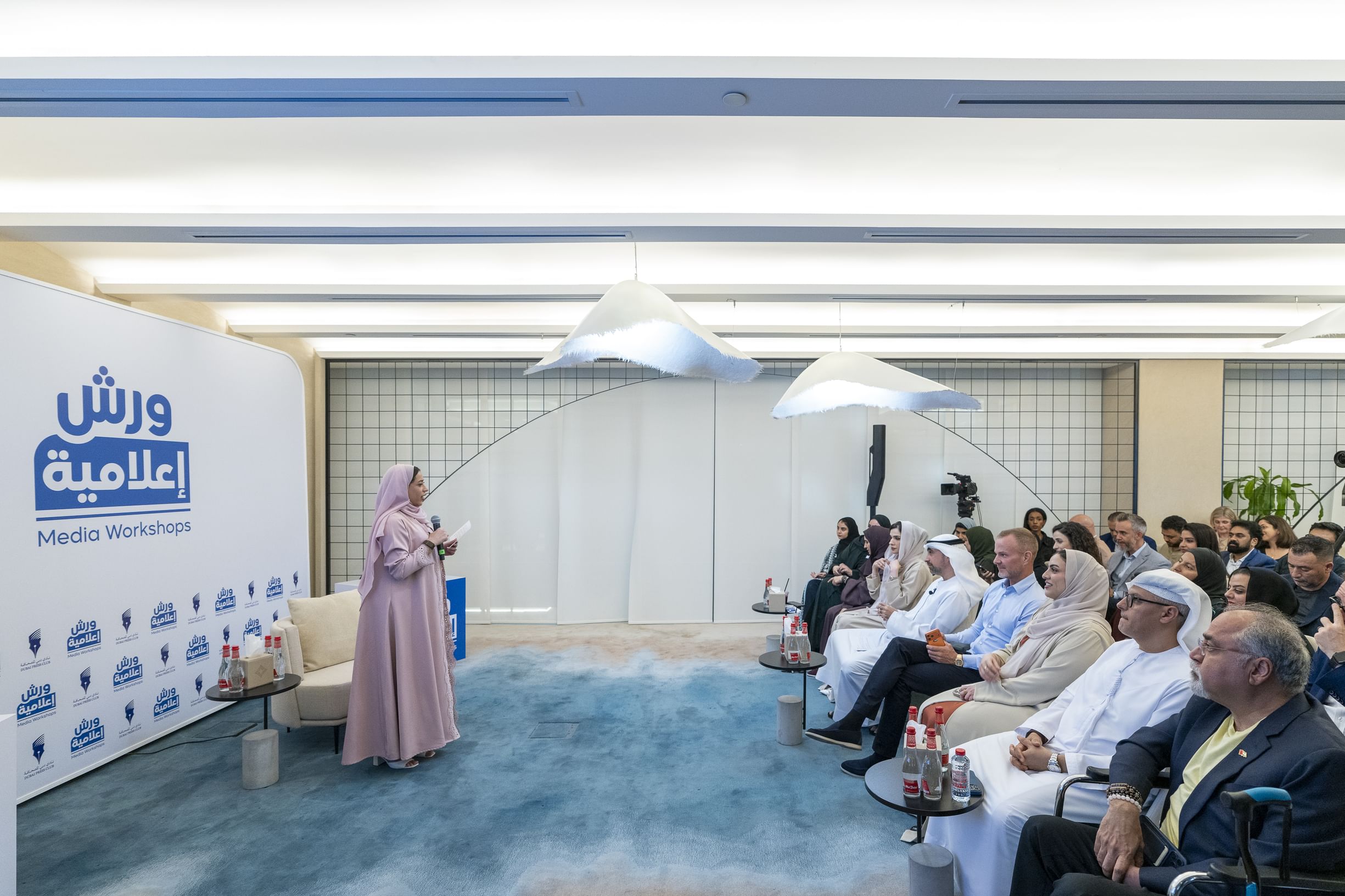 نادي دبي للصحافة يدشن سلسلة ورش إعلامية بجلسة حول "إدارة الإعلام أثناء الأزمات"