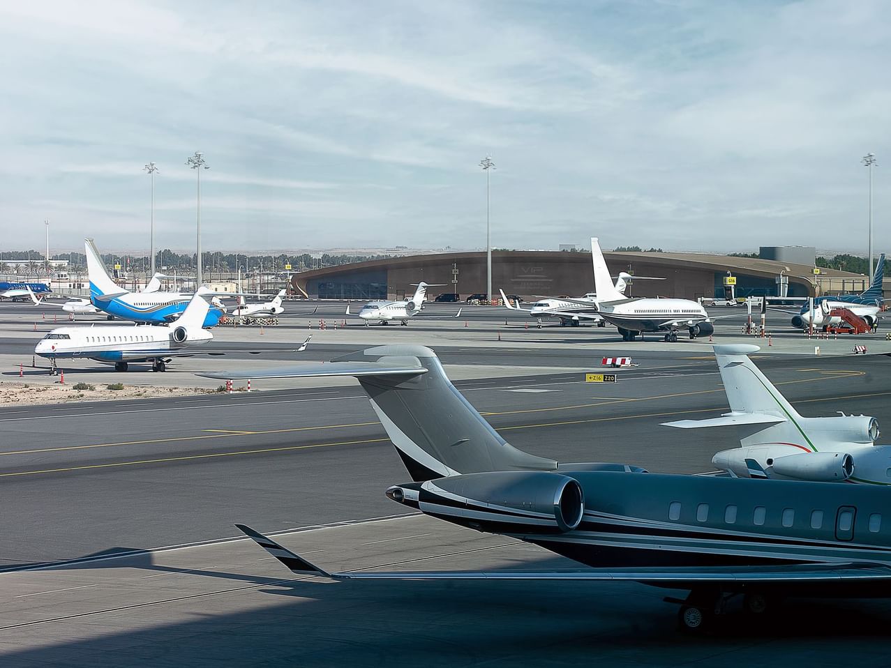 الإمارات ترسخ مكانتها مركزاً عالمية لصيانة وإصلاح الطائرات