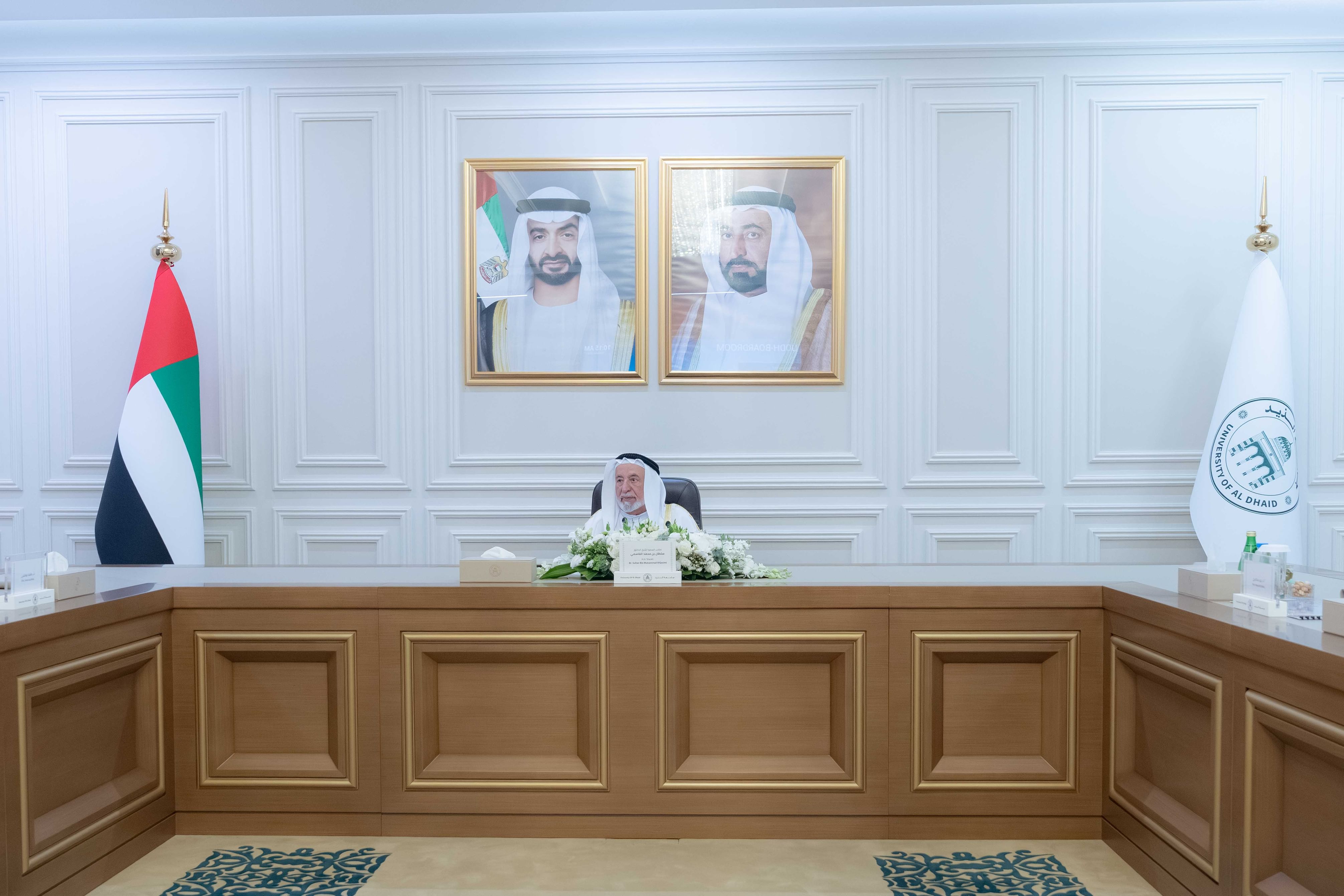 حاكم الشارقة يترأس اجتماع مجلس أمناء جامعة الذيد