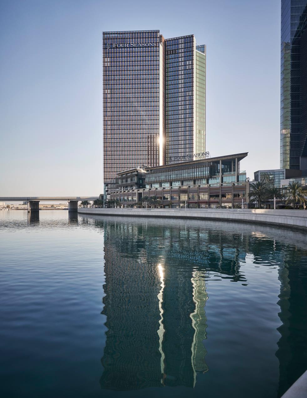 فندق فورسيزونز أبوظبي في جزيرة الماريه يحصد مفتاح ميشلان المرموق ضمن دليل ميشلان 2025 