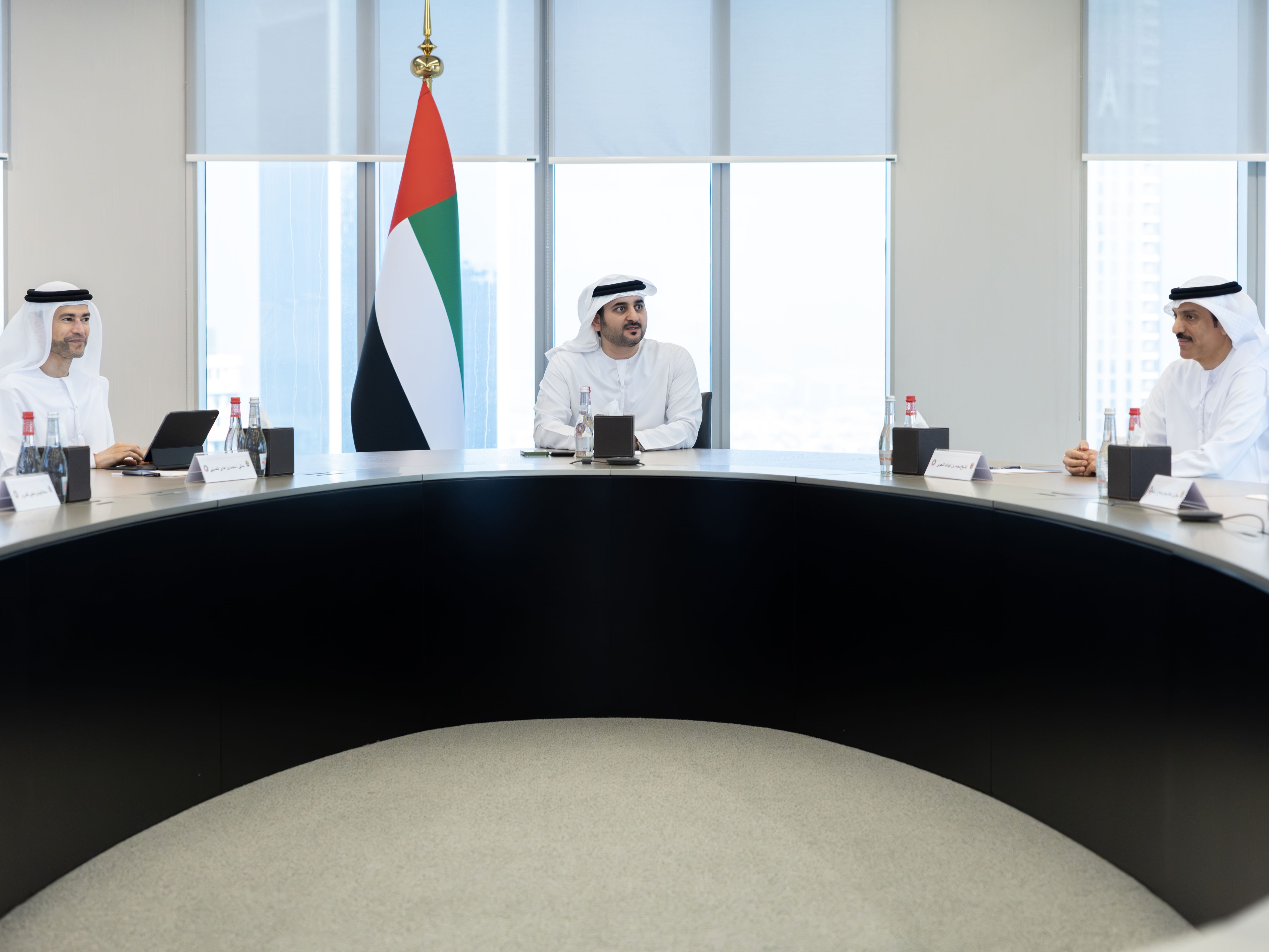مكتوم بن محمد يترأس اجتماع مجلس إدارة الهيئة الاتحادية للضرائب