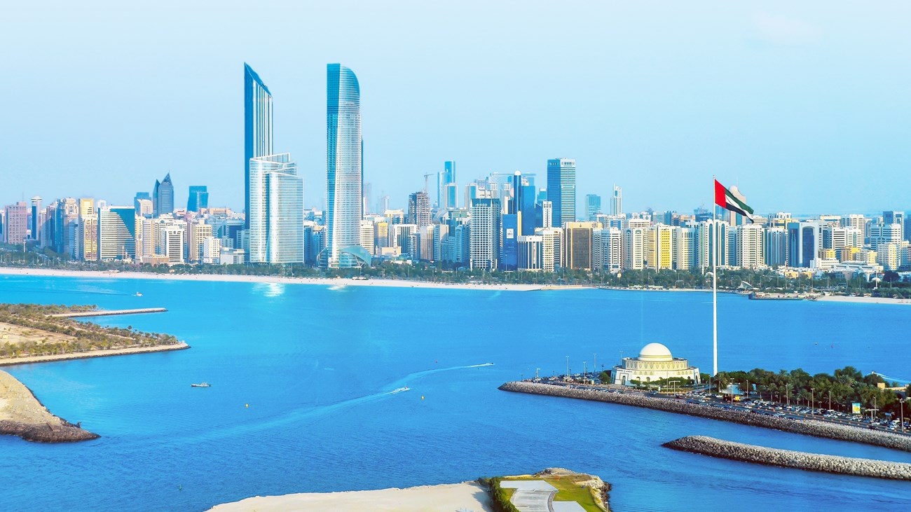 الإمارات تشارك العالم الاحتفال بـ«يوم الأم»