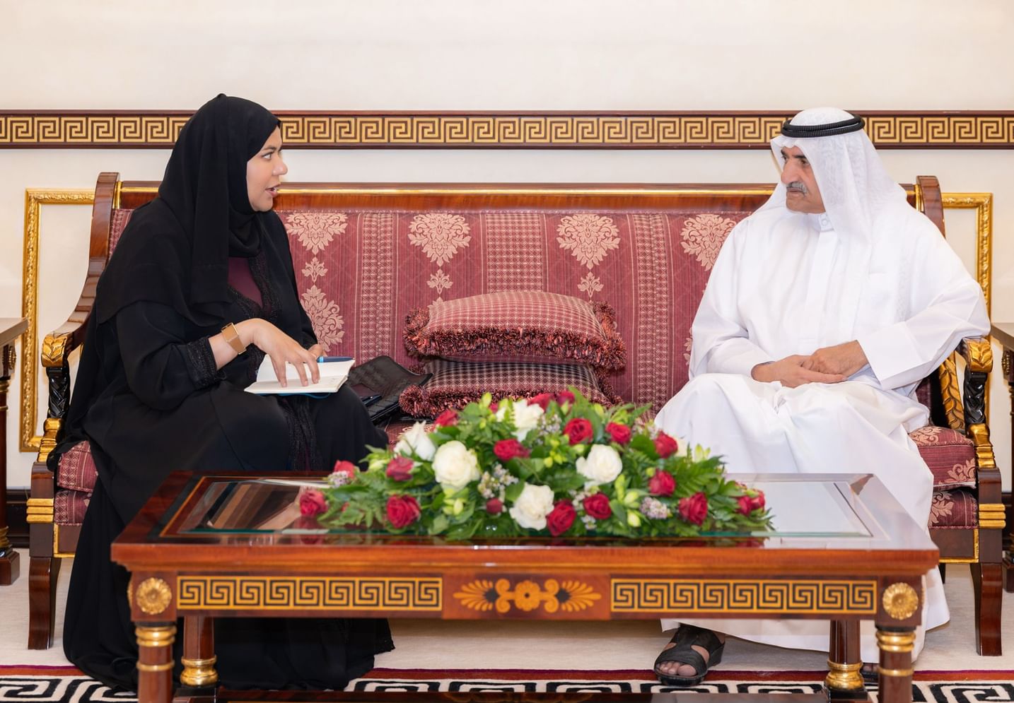 حمد الشرقي يستقبل وزيرة الأسرة  ..  ويؤكد أن بناء أسرة قوية ركيزة أساسية لإعداد مجتمع متكامل