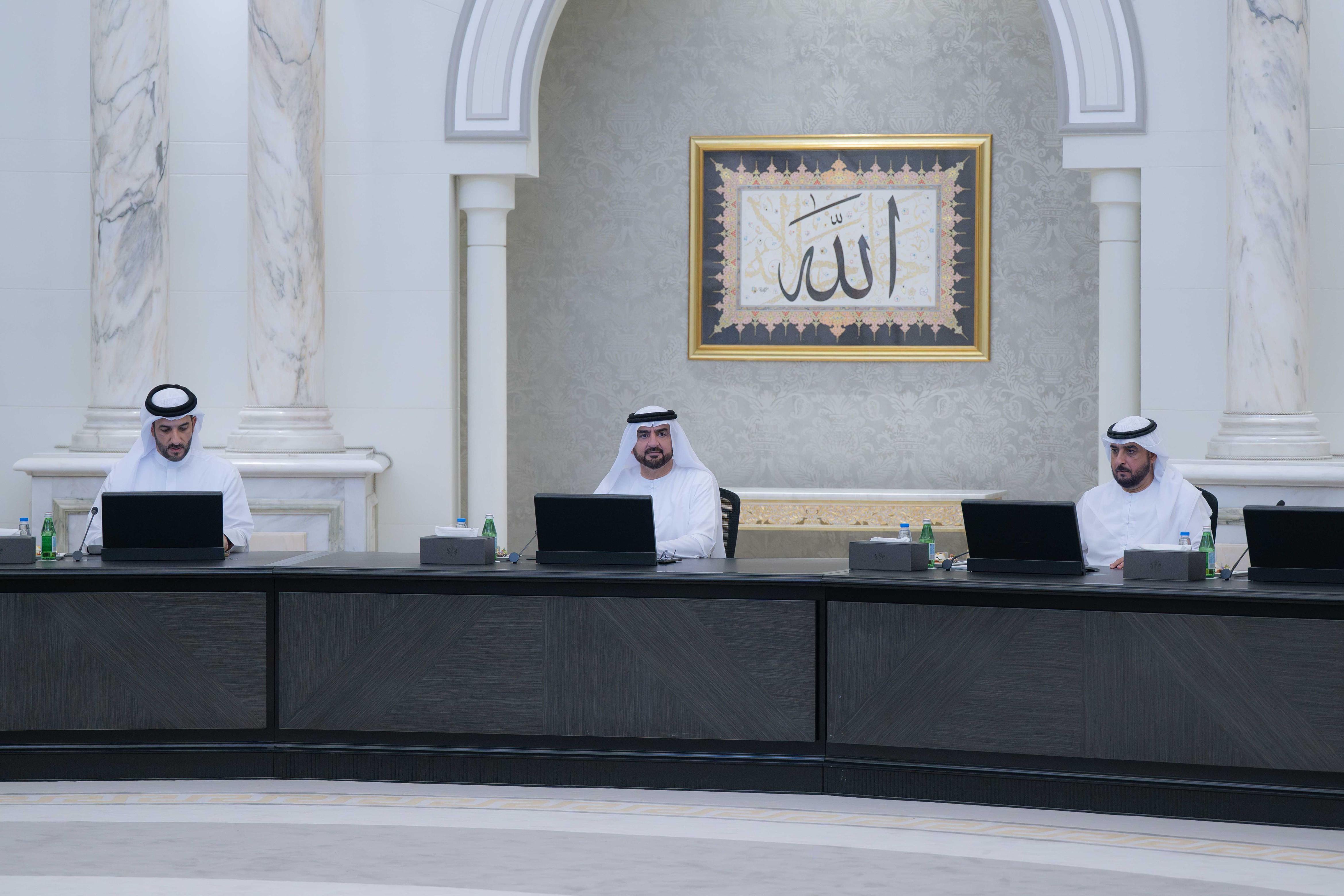 عبدالله بن سالم القاسمي يترأس اجتماع "تنفيذي الشارقة"