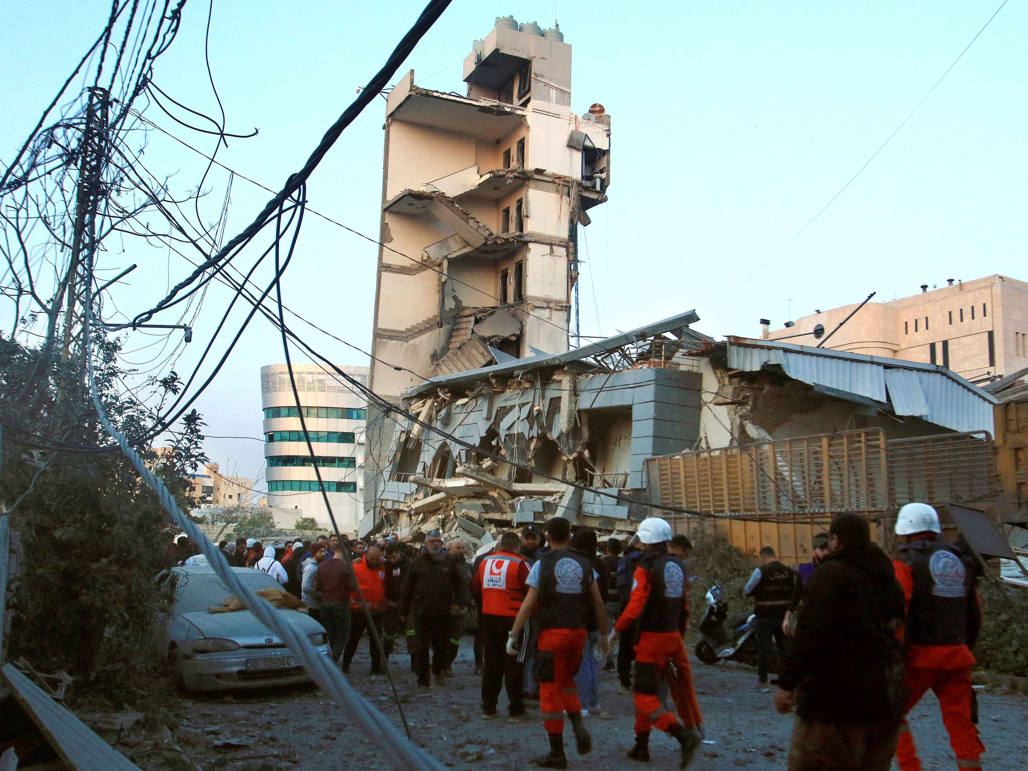 14 قتيلا و25 جريحا جراء الغارات الإسرائيلية ليلا على لبنان