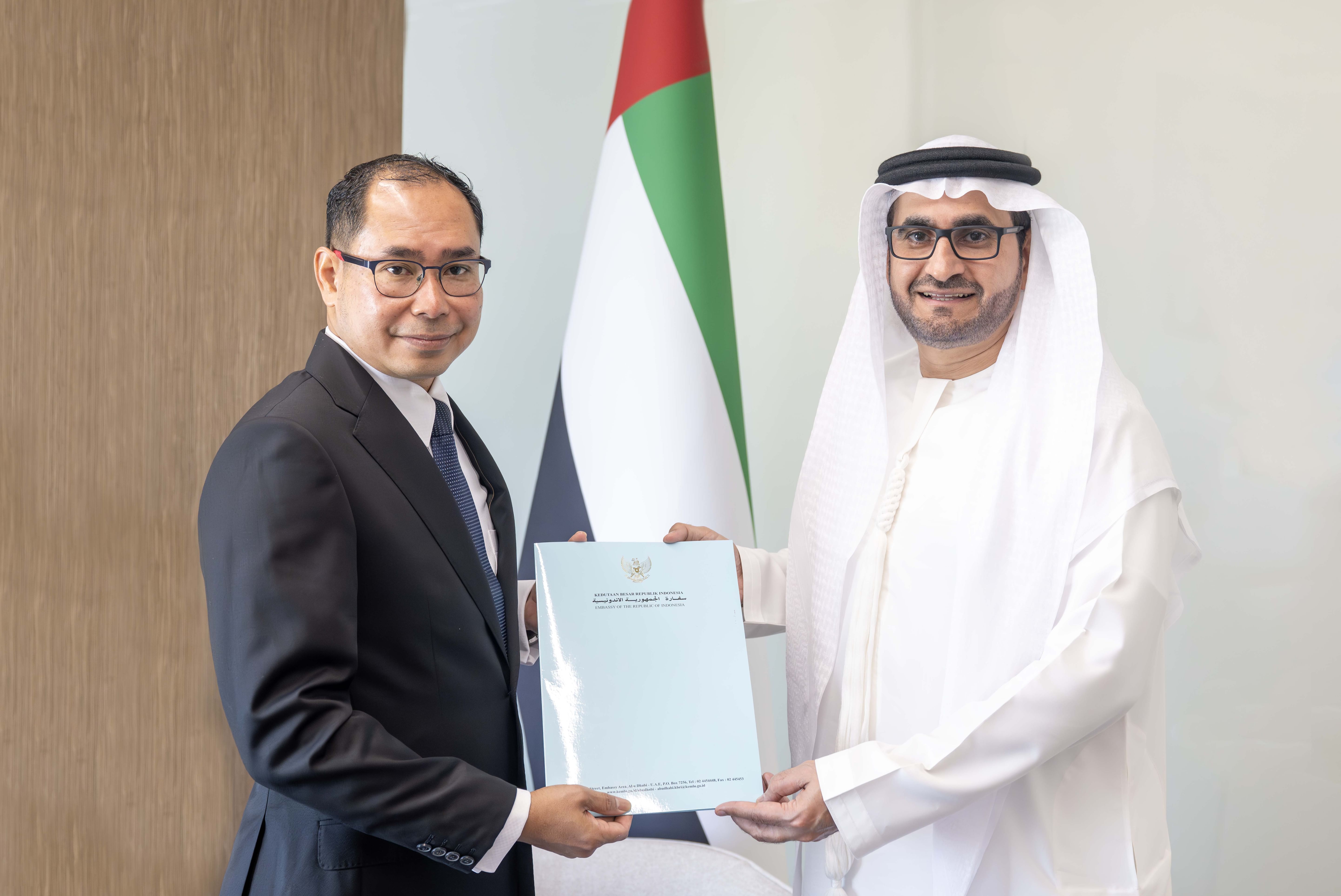 "الخارجية" تتسلّم نسخة من أوراق اعتماد سفير جمهورية إندونيسيا لدى الدولة