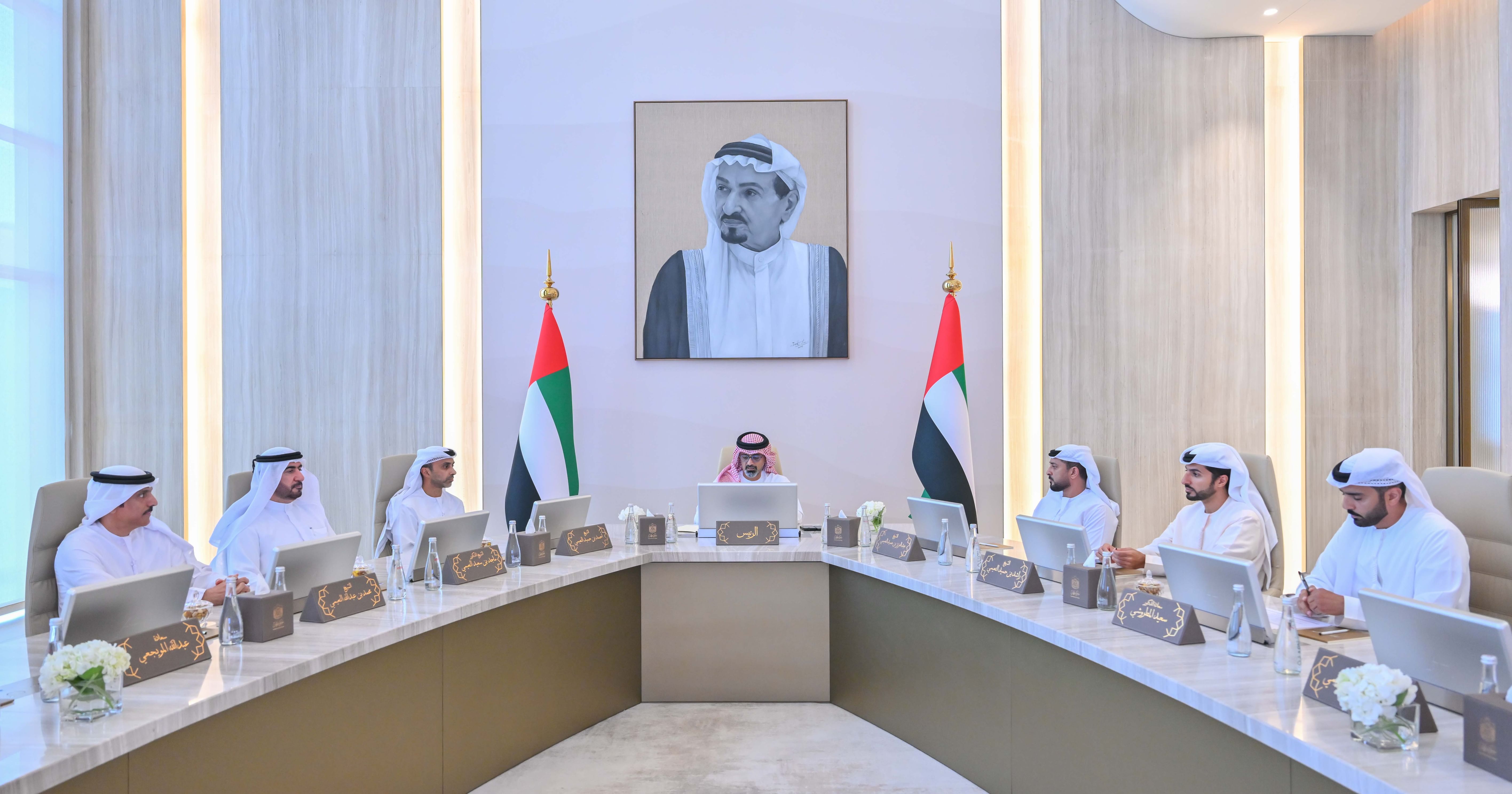 عمّار بن حميد يترأس اجتماع المجلس التنفيذي ويعتمد مبادرة "صيفنا متوازن"
