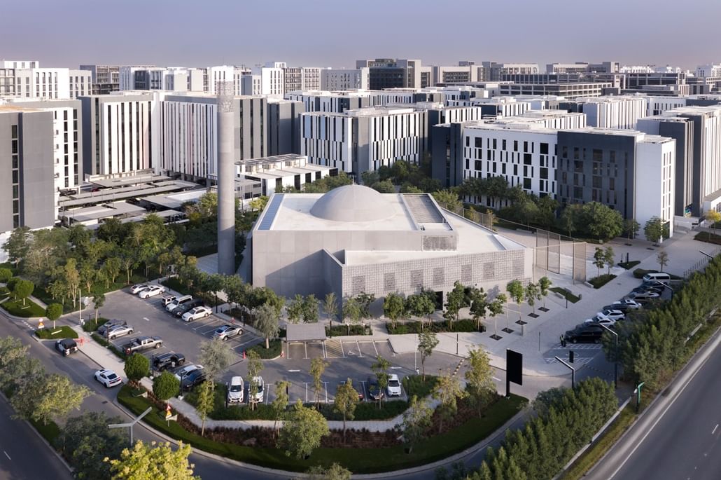 أرادَ تسجّل 100 مليون ساعة عمل آمنة دون إصابات في المواقع الإنشائية بمجتمع الجادة