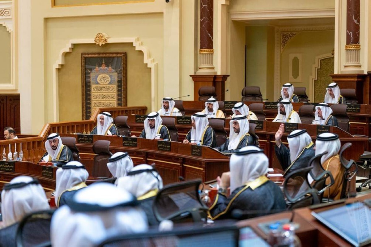 استشاري الشارقة يجيز مشروعي قانونين
