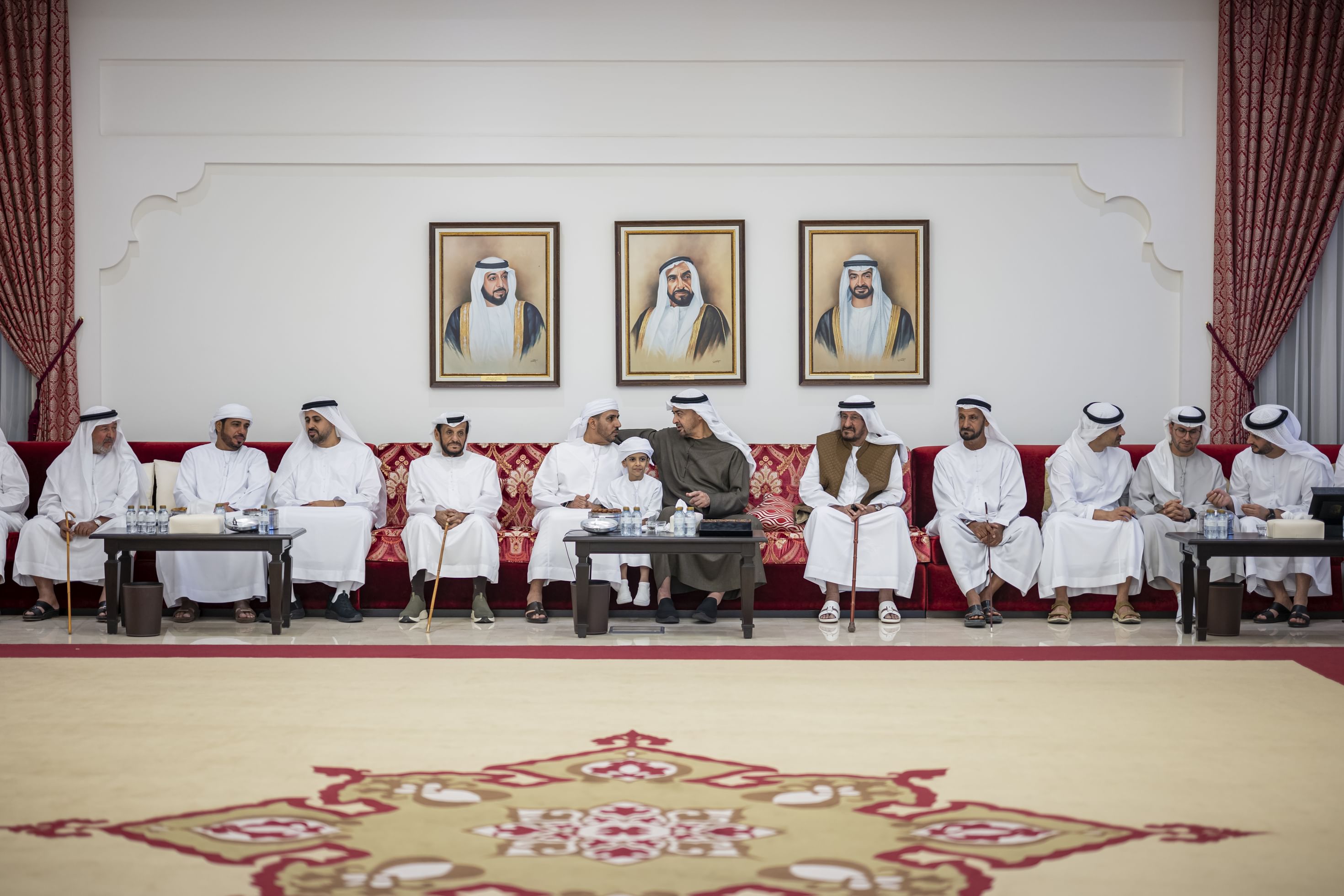 رئيس الدولة يعزي في وفاة والدة عوض سعيد الأحبابي