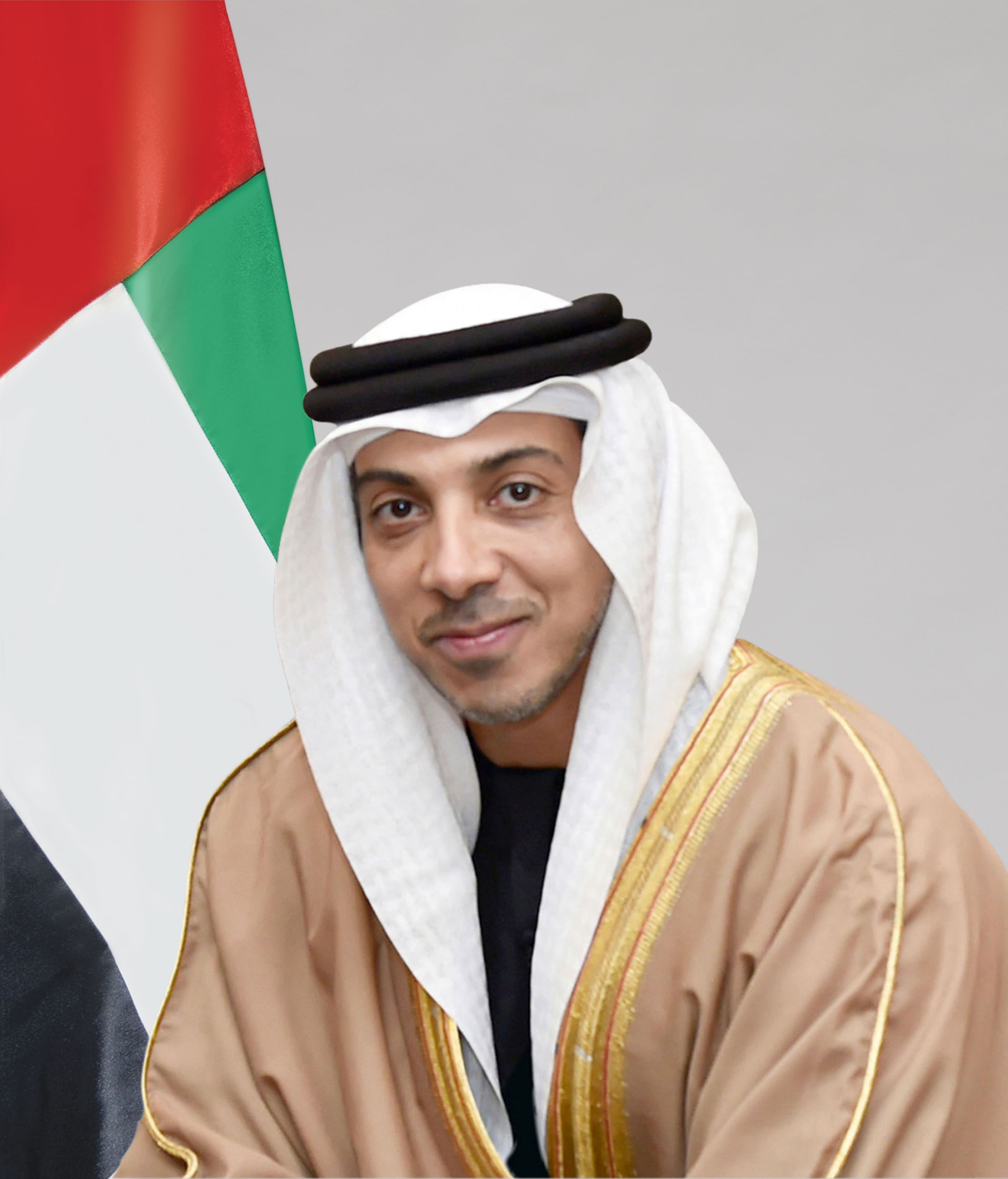 نيابةً عن رئيس الدولة ..  منصور بن زايد يرأس وفد الإمارات إلى القمة العربية في العراق
