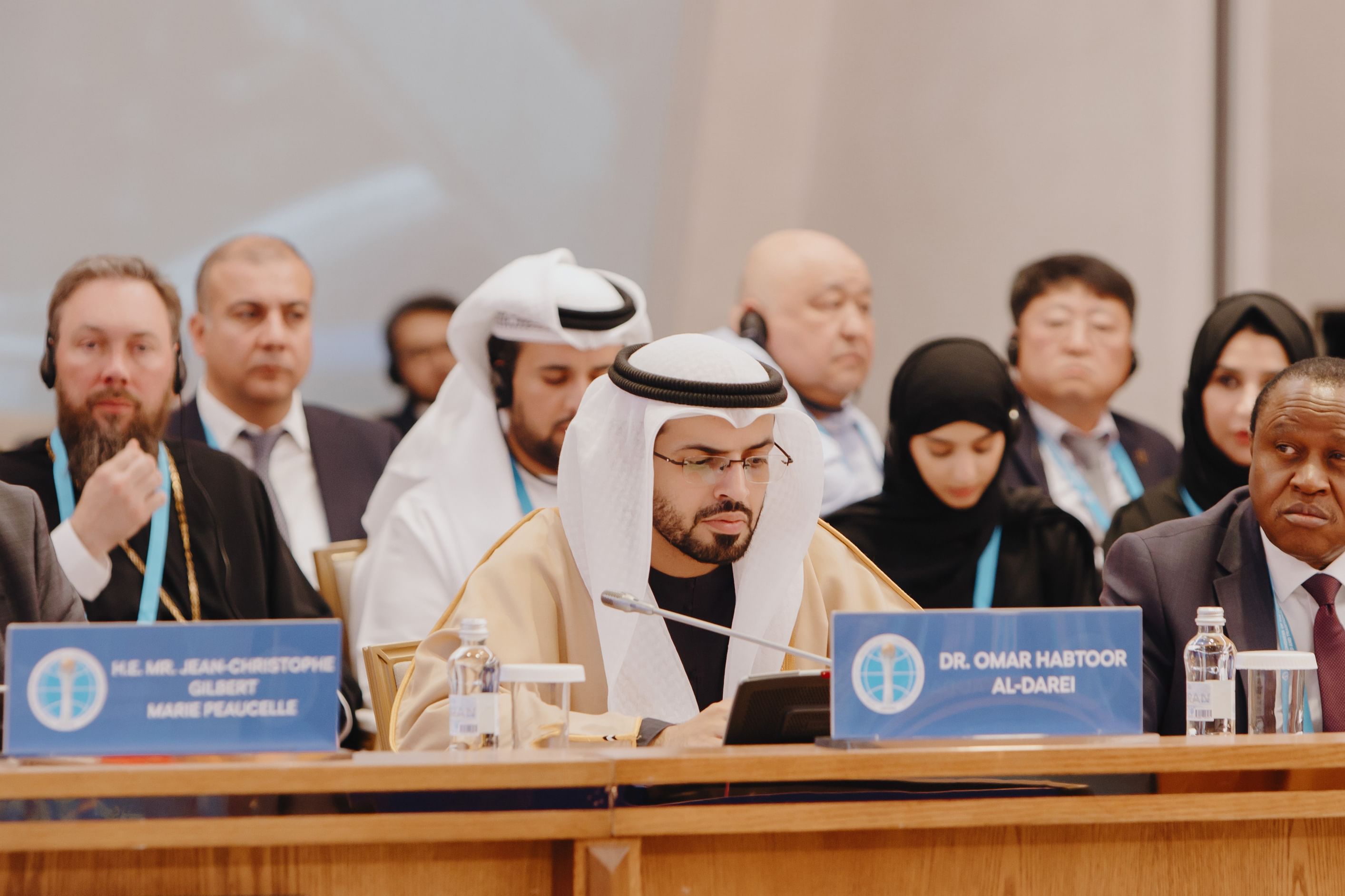 الإمارات تشارك في مؤتمر زعماء الأديان العالمية والتقليدية في أستانا