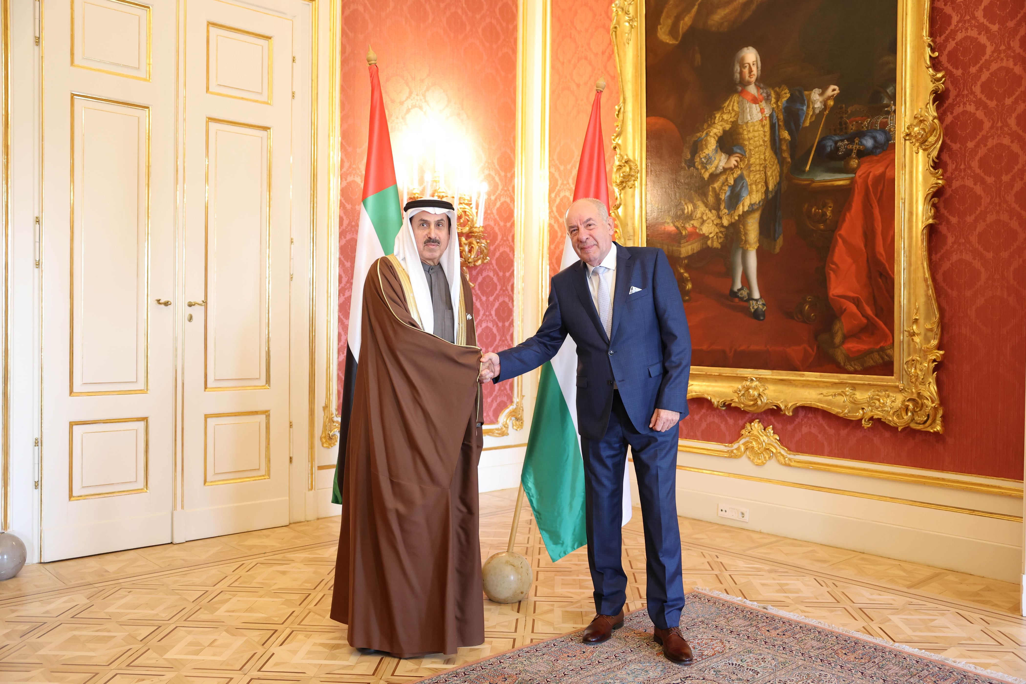 رئيس المجر يستقبل رئيس المجلس الوطني الاتحادي  ..  ويؤكد الحرص على تعزيز العلاقات الثنائية بين البلدين