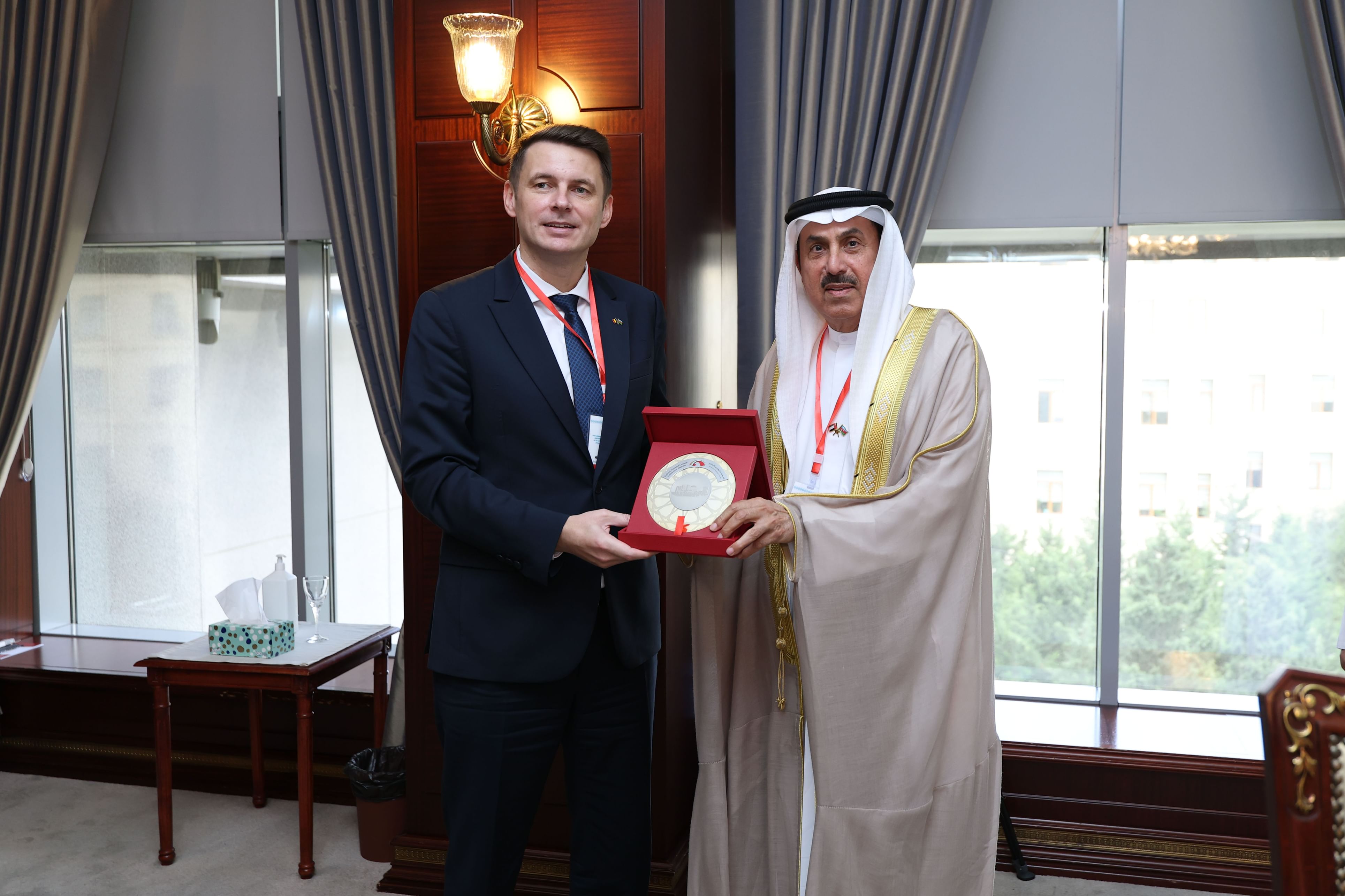 رئيس "الوطني الاتحادي" يلتقي رئيسي "الشيوخ الروماني" و"الشيوخ الباكستاني"