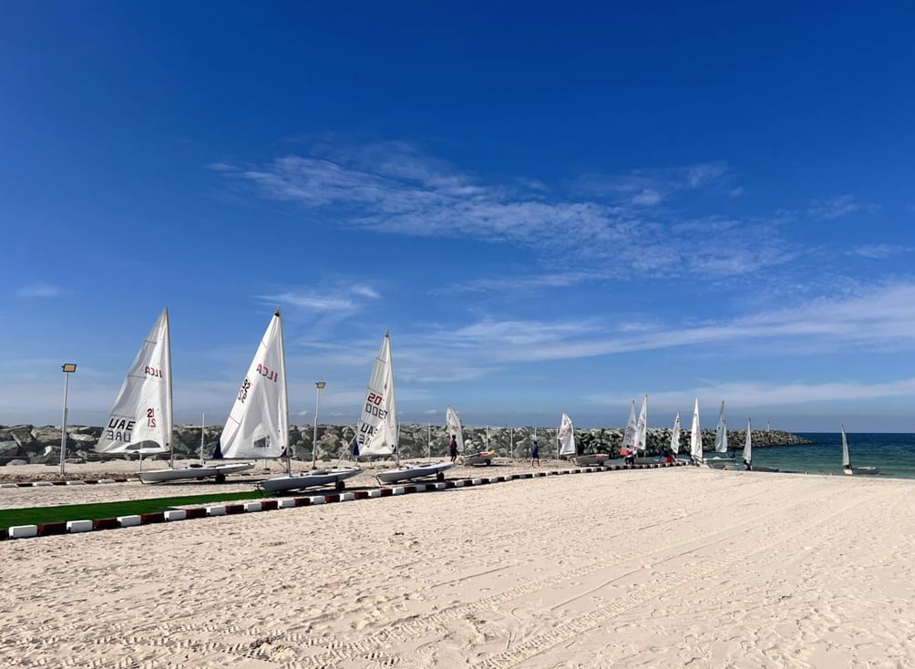 كأس آسيا للشراع الحديث للشباب تنطلق غداً بمشاركة 18 دولة