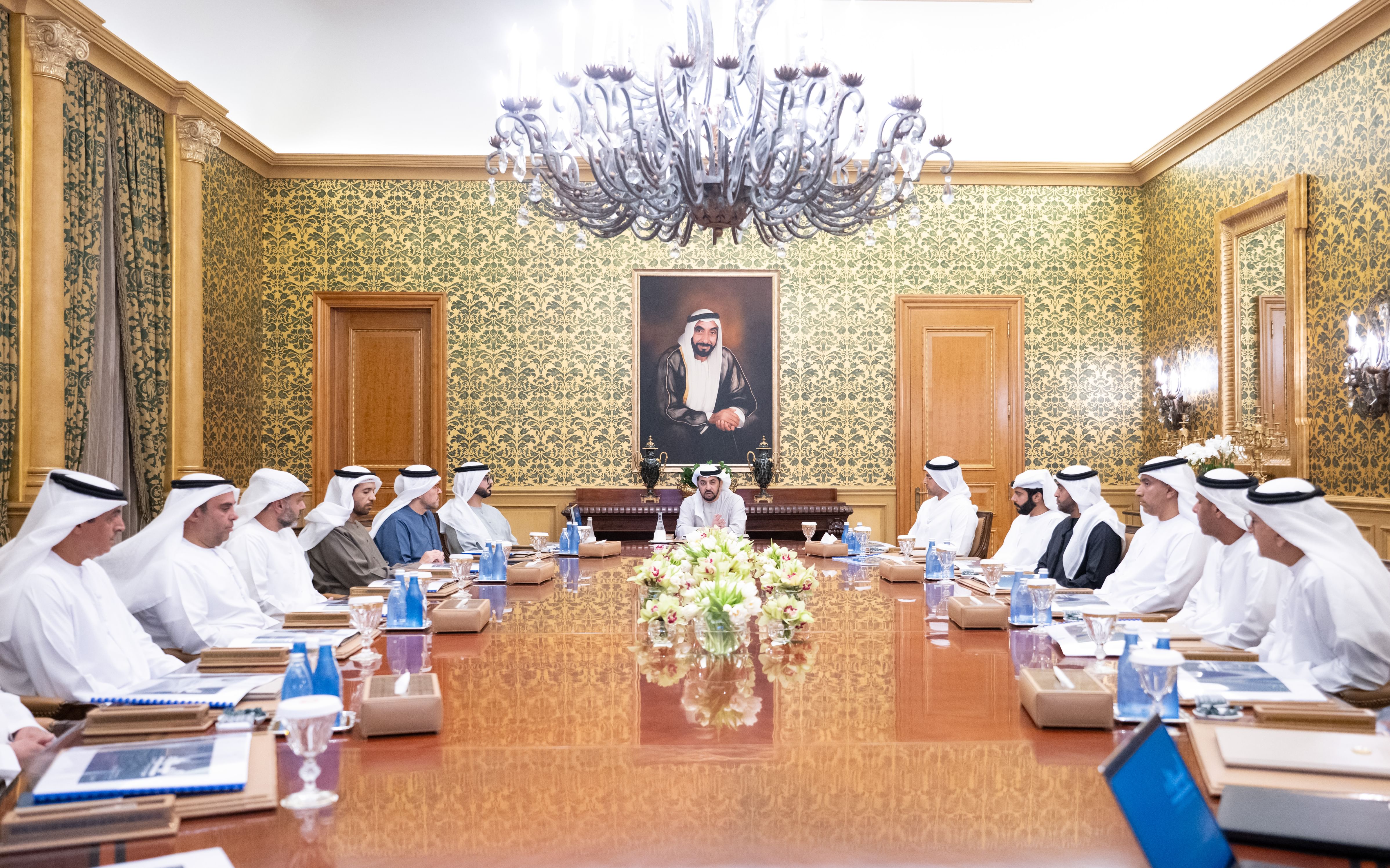 حمدان بن زايد يطَّلع على نتائج ومخرجات مهرجان ليوا الدولي "ليوا 2026"