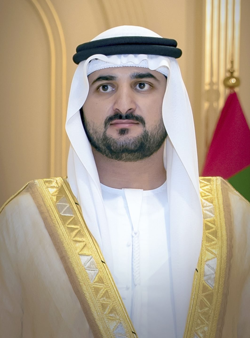 مكتوم بن محمد : قواتنا المسلحة حصن منيع يحفظ للوطن عزته وكرامته وسيادته