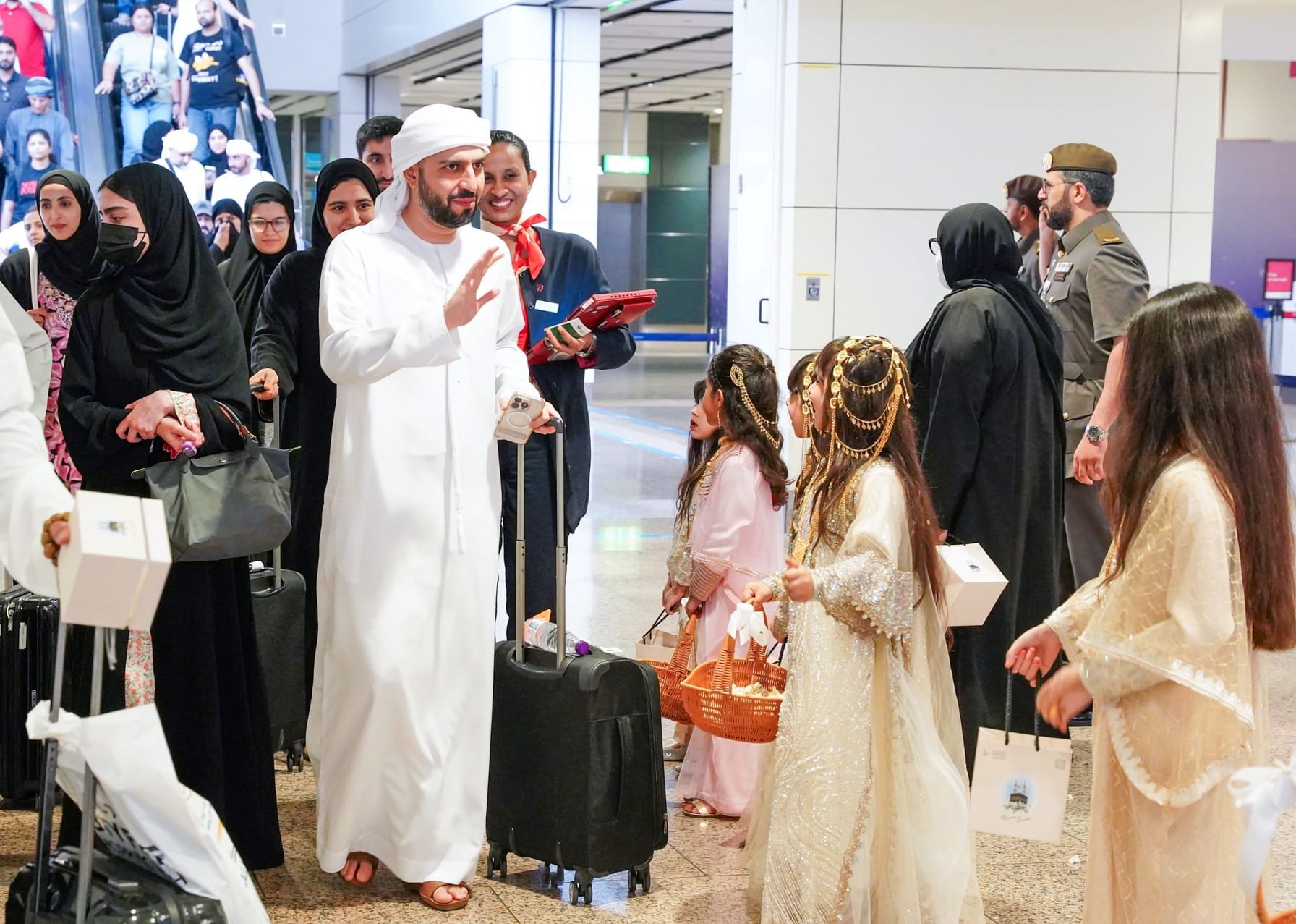 "إقامة دبي" تستقبل الحجاج العائدين بشعار "الإمارات ترحب بعودة الحجاج"