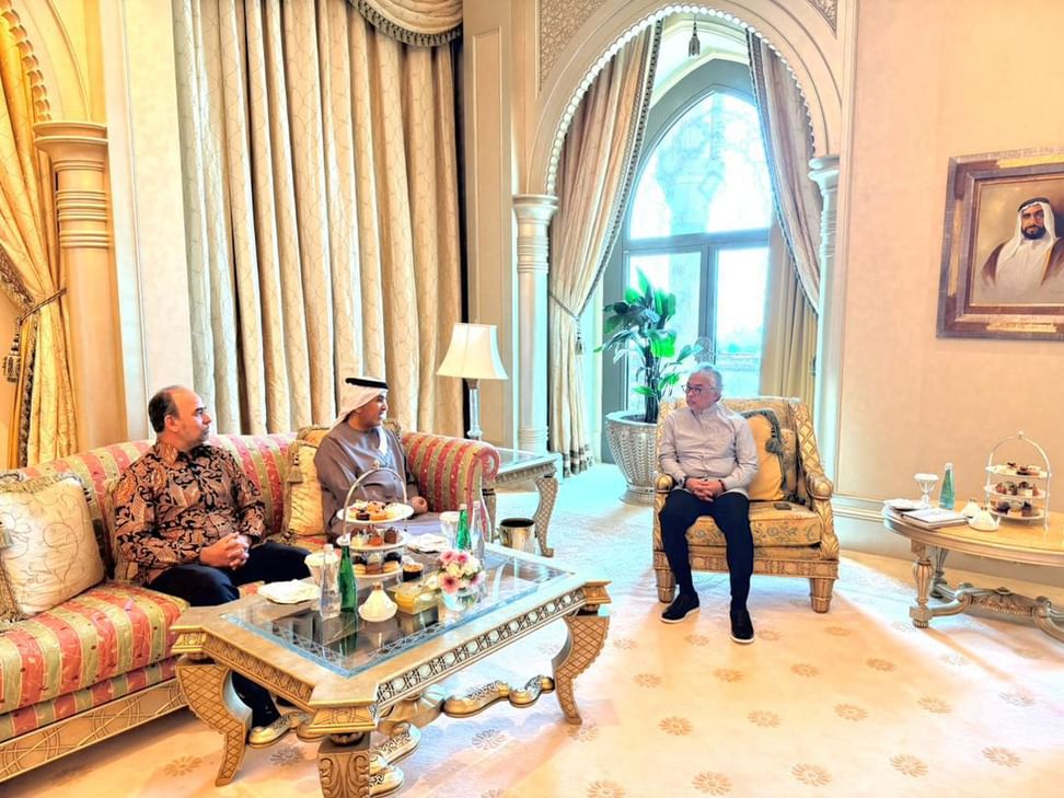 سلطان ولاية باهانج الماليزية يشيد بالتزام الإمارات الراسخ بتعزيز قيم التعايش والأخوة الإنسانية