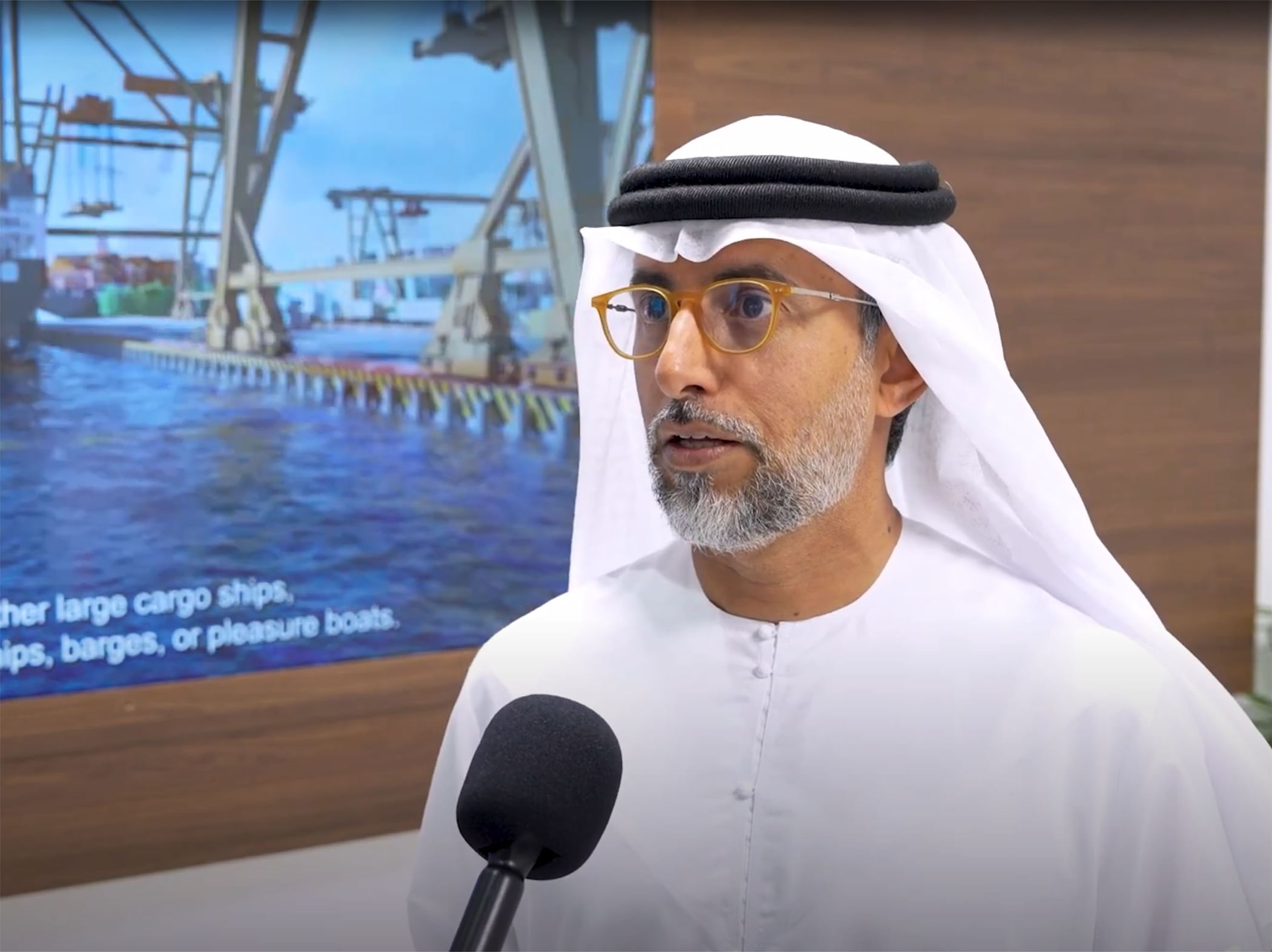 وزير الطاقة والبنية التحتية: نمو الطلب العالمي على النفط والغاز مدفوع بتوسع مراكز البيانات الضخمة