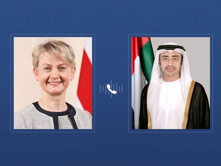 عبدالله بن زايد يتلقى اتصالا هاتفيا من وزيرة خارجية بريطانيا