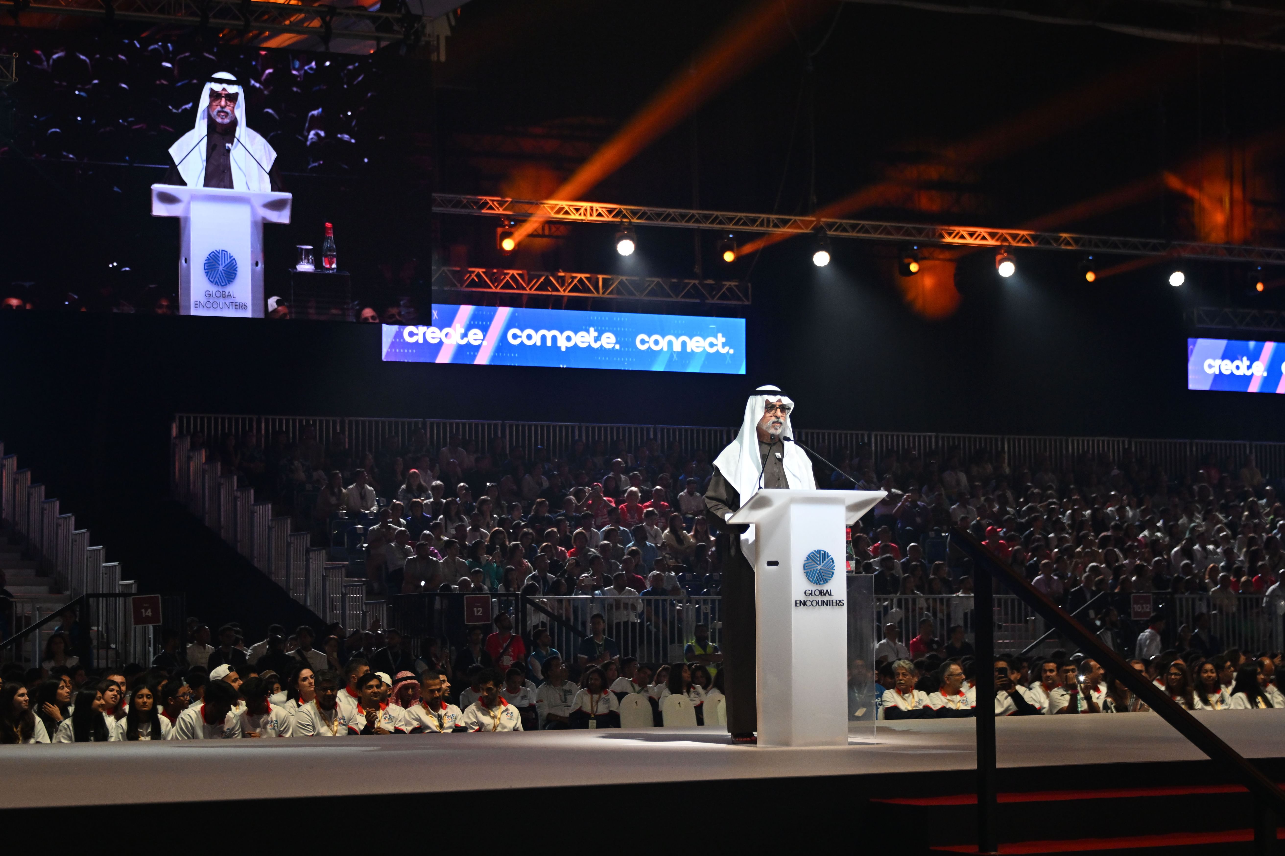 نهيان بن مبارك يفتتح مهرجان اللقاءات العالمية 2025