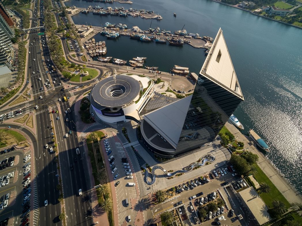 غرف دبي واتحاد الصناعات الهندية يناقشان خطة مشتركة لتعزيز التجارة والاستثمار الثنائي