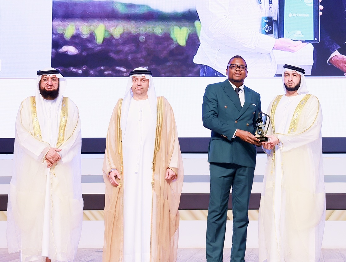 تطبيق My FarmWell بجامعة الشارقة يفوز بجائزة التميز والإبداع الهندسي من جمعية المهندسين الإماراتية