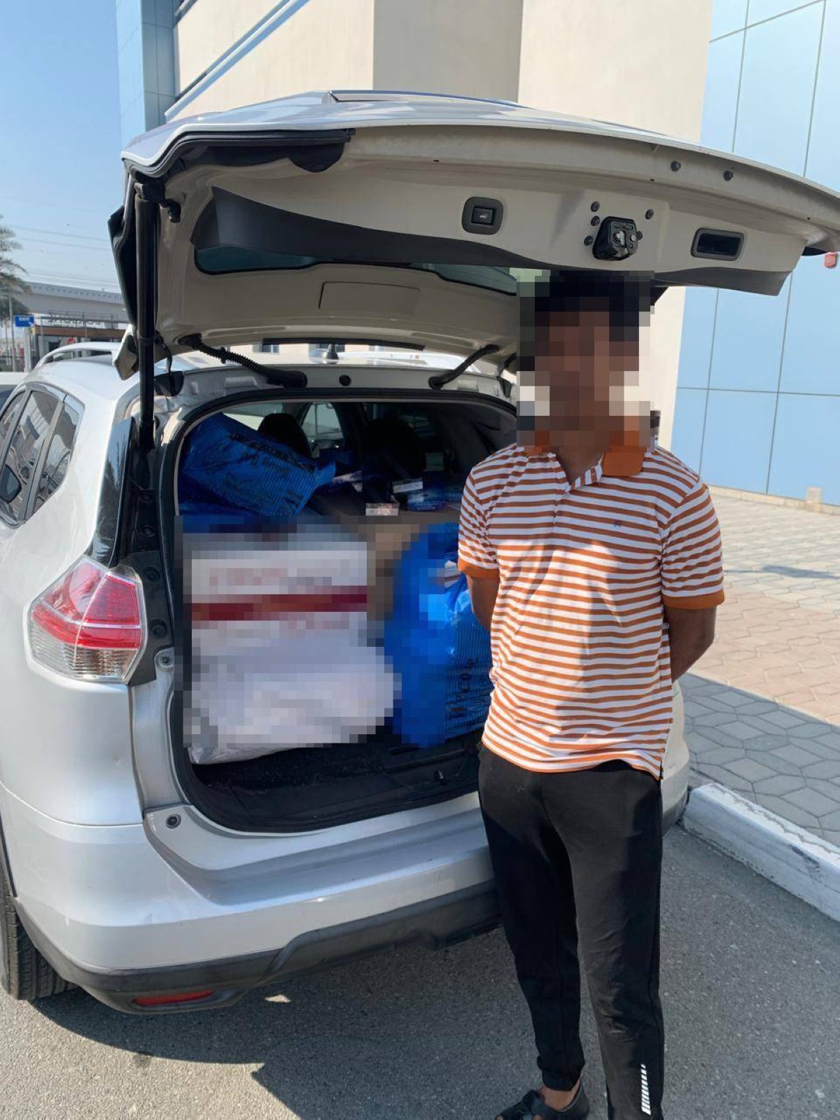 شرطة دبي تضبط 375 بائعاً جائلاً في النصف الأول من شهر رمضان