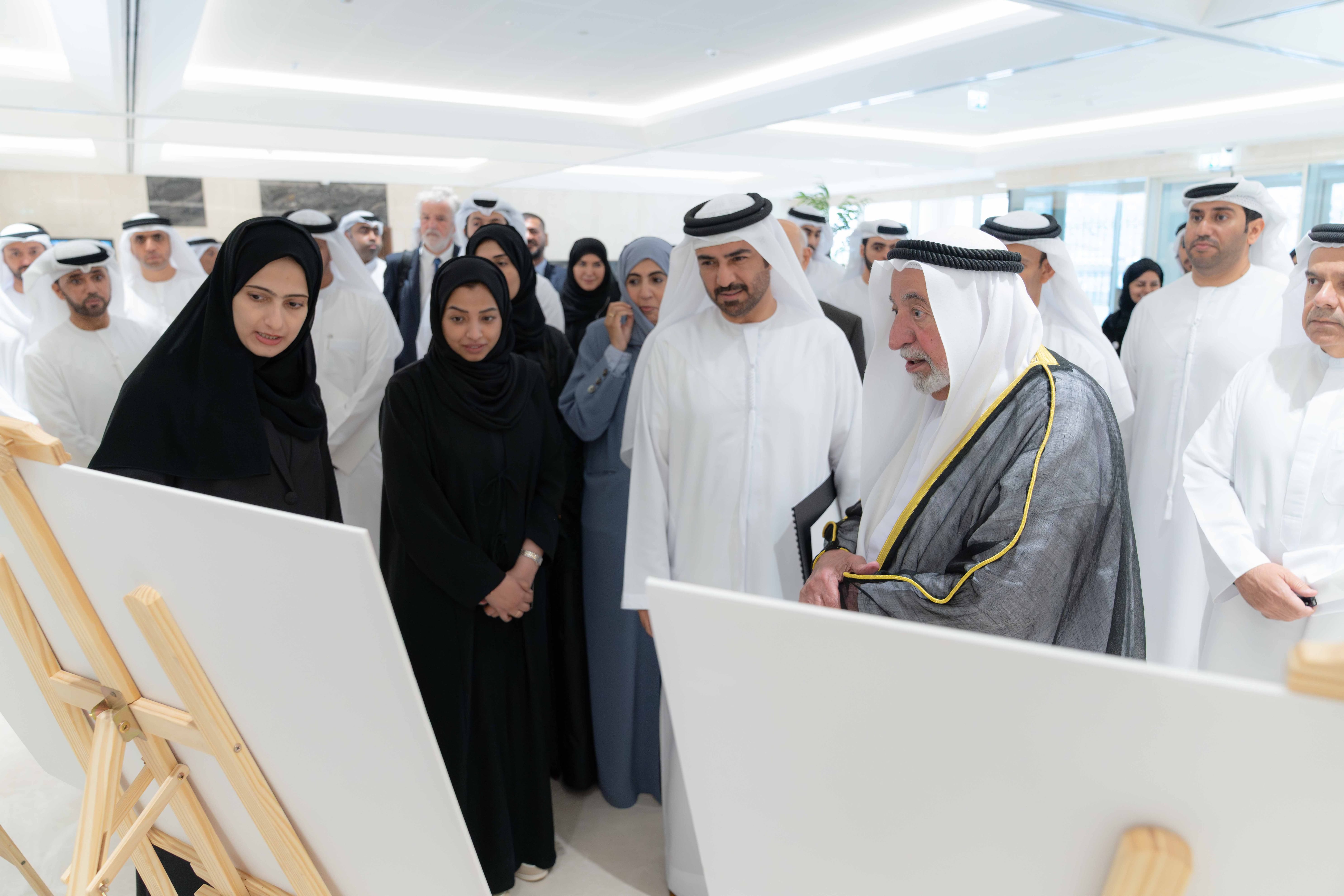 حاكم الشارقة يفتتح المجمع السكني في جامعة خورفكان