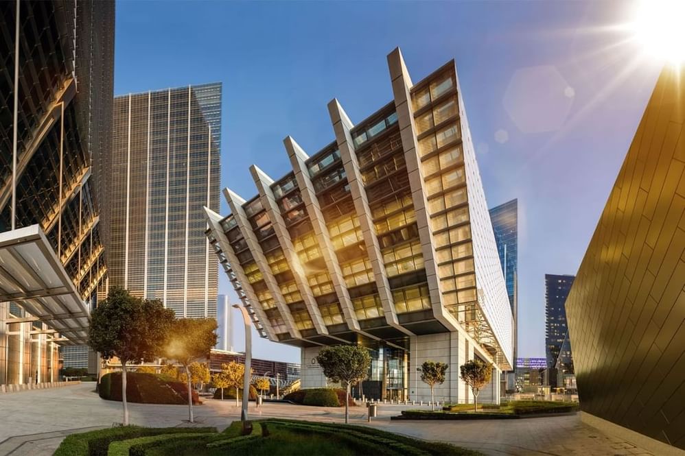 "تنظيم الخدمات المالية" في أبوظبي العالمي تنشر تقريرها السنوي لعام 2024