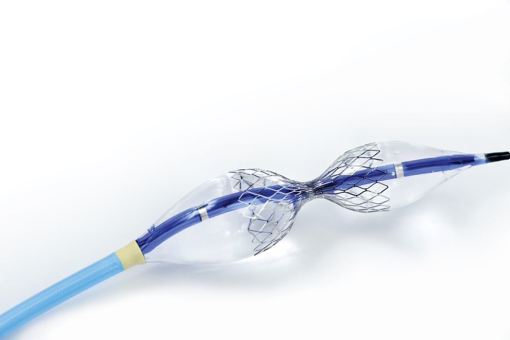 " كليفلاند كلينك أبوظبي" يجري أول عملية لزرع جهاز يُخفّف آلام الذبحة الصدرية