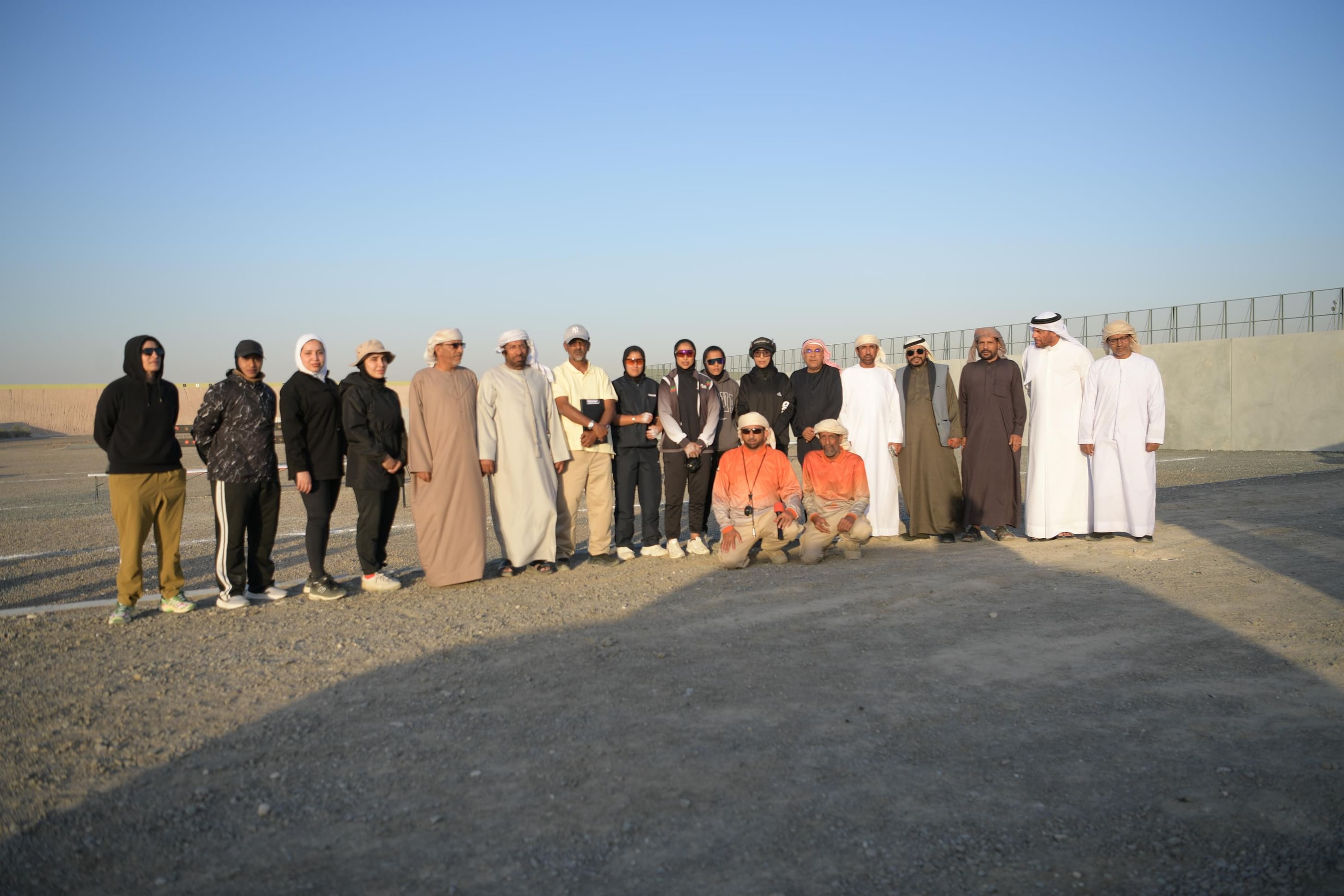 فريق الشارقة بطل نهائي مسدس إسقاط الصحون للسيدات ضمن "بطولة الرماية"