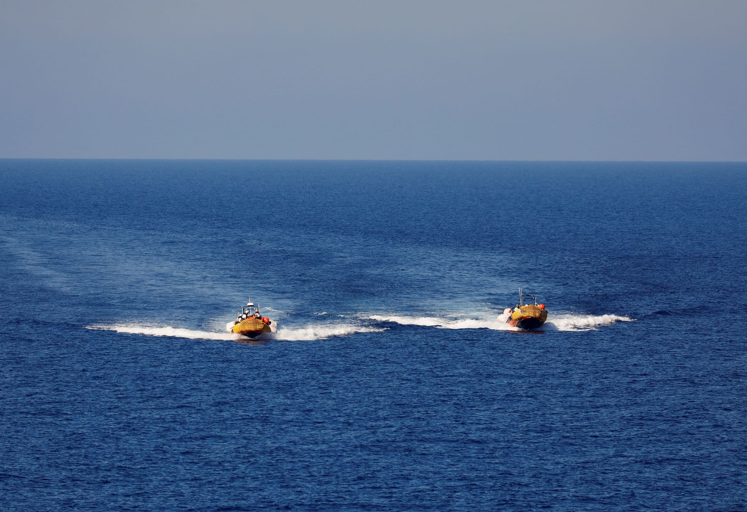 إنقاذ 45 مهاجرًا غير نظامي قبالة السواحل الليبية