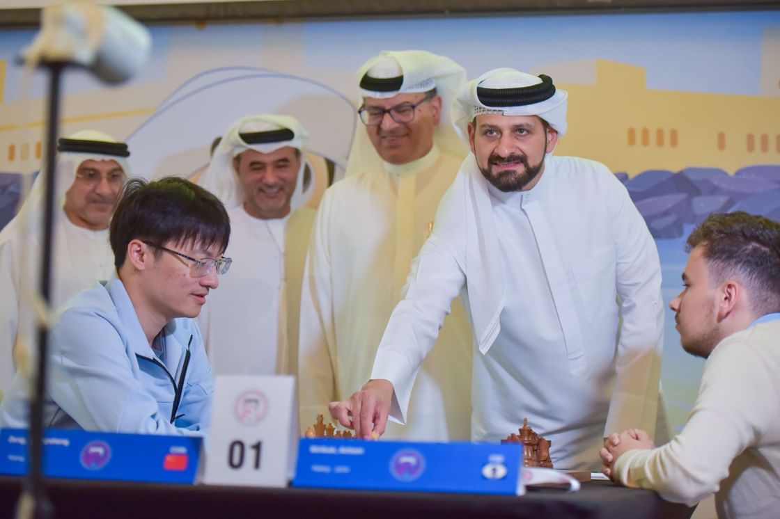 لاعب بيلاروسيا يتصدر بطولة "أبوظبي ماسترز"